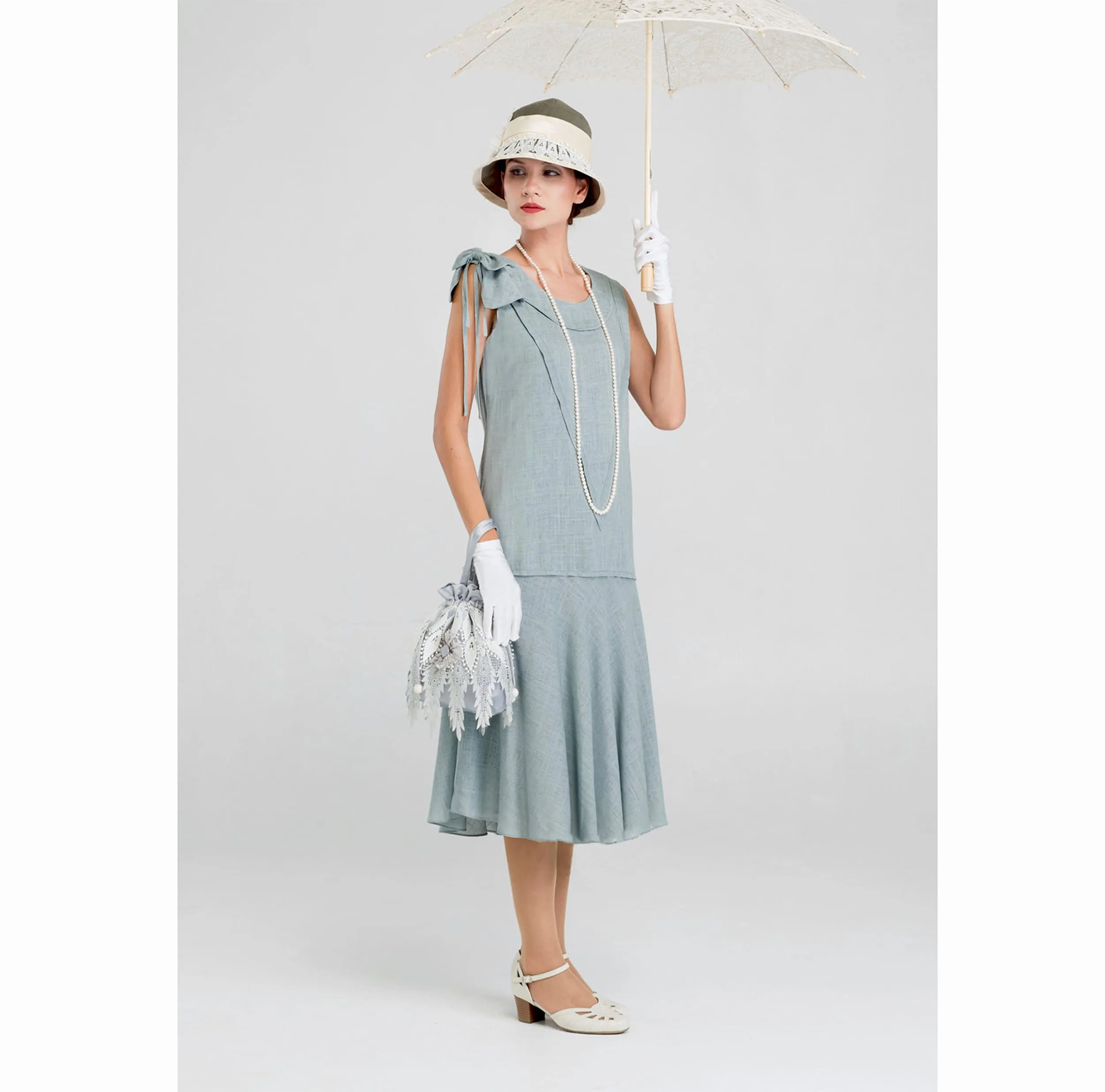 1920s inspired drawstring wristlet in silver satin and grey lace