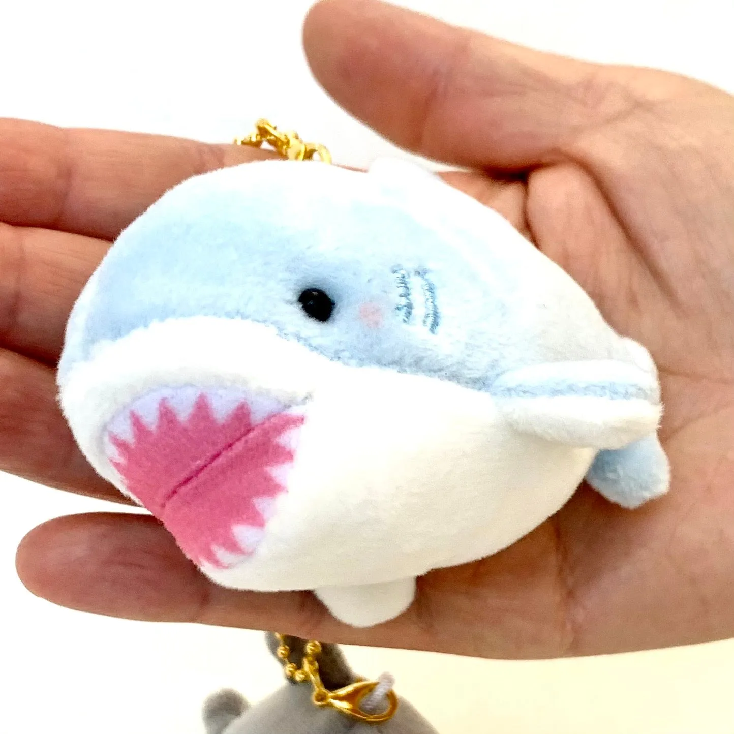 63273 CRUX Shark Buddy Charm Plush-3