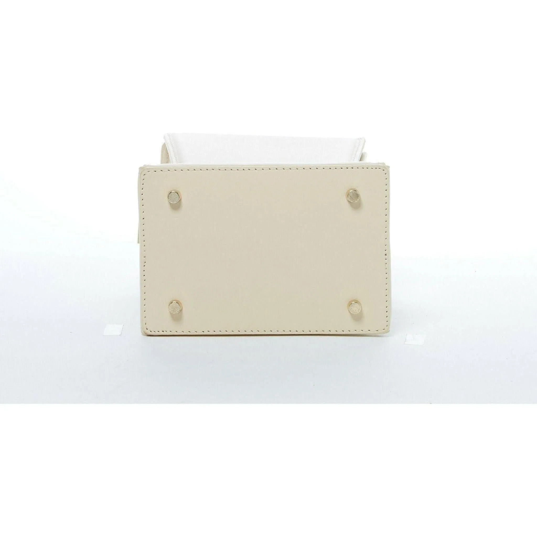 Amber Leather Bucket Bag in Creamy Off White