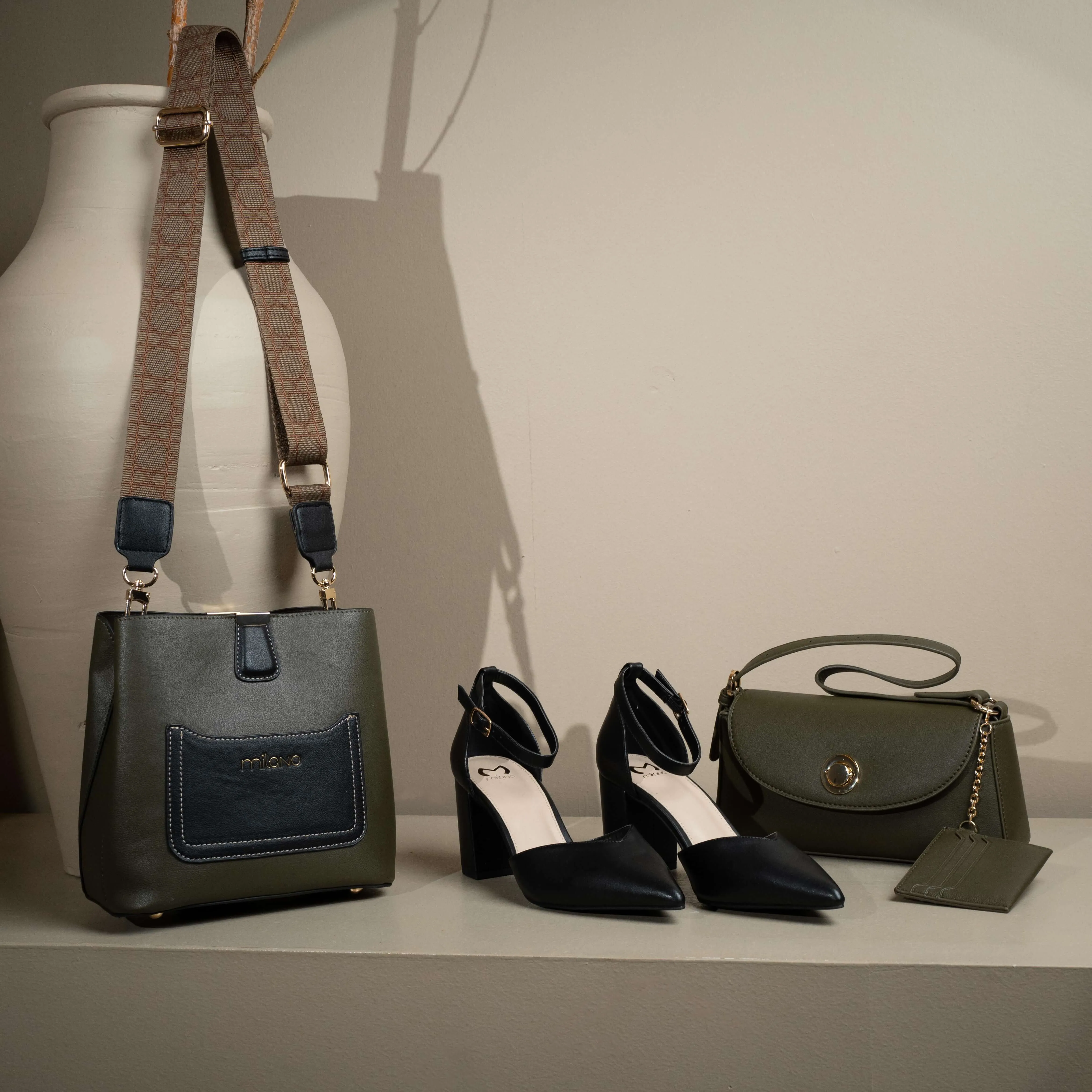 AMORA HOBO- KHAKI
