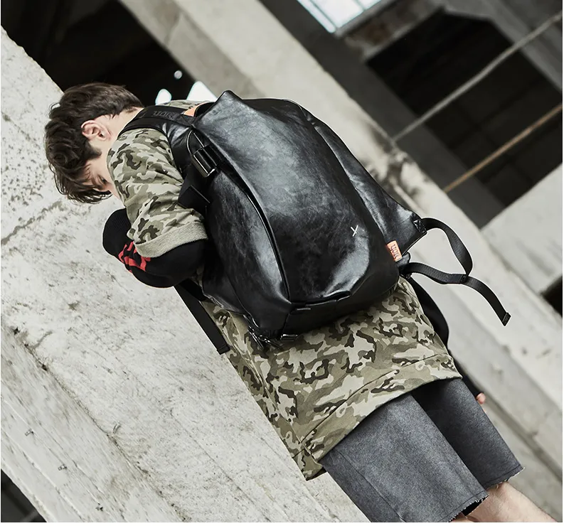 ARTIST WALK ON TREND MULTI PURPOSE PU LEATHER BACKPACK