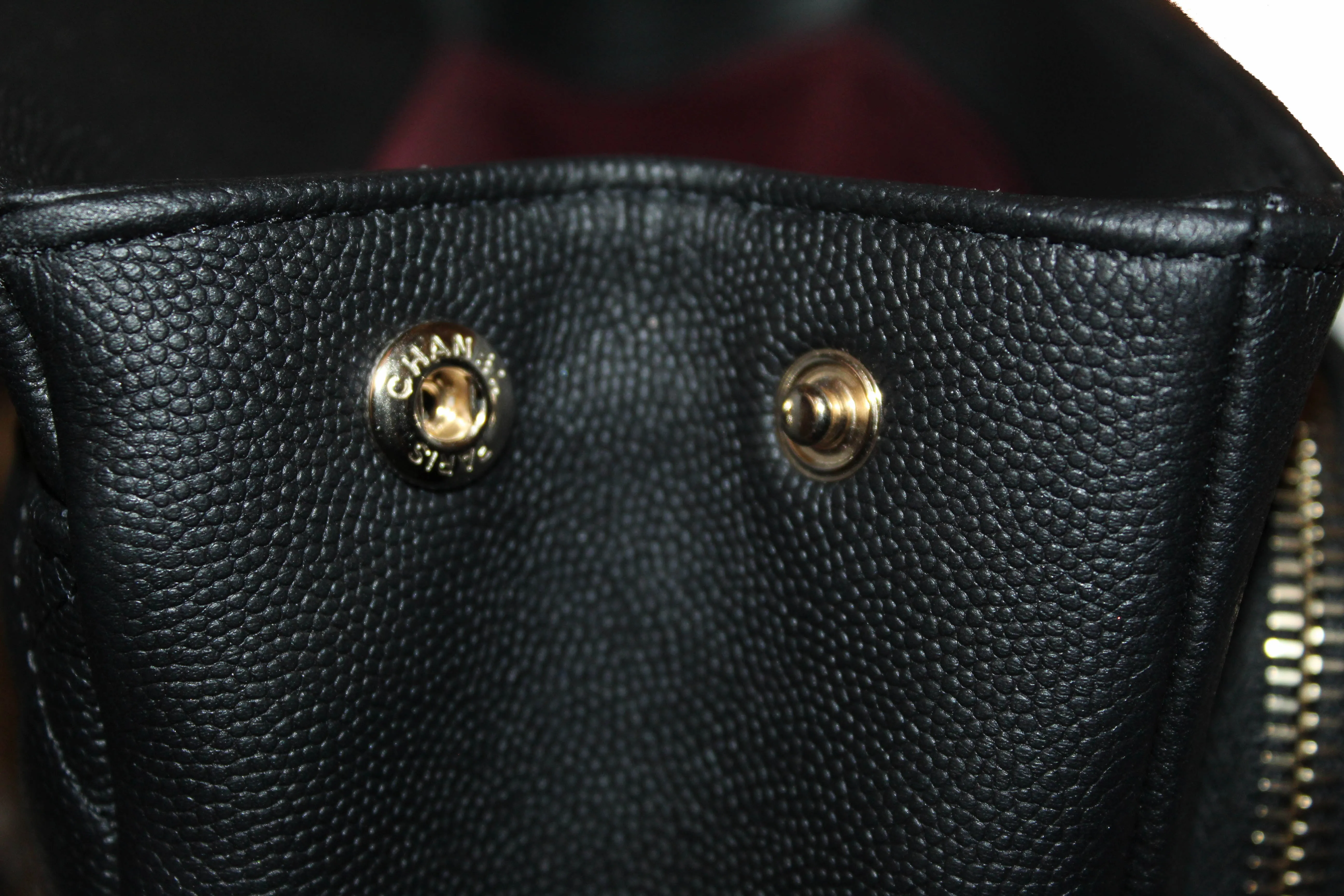 Authentic Chanel Black Caviar Leather Medium Business Affinity Flap Bag with Top Handle Messenger Bag