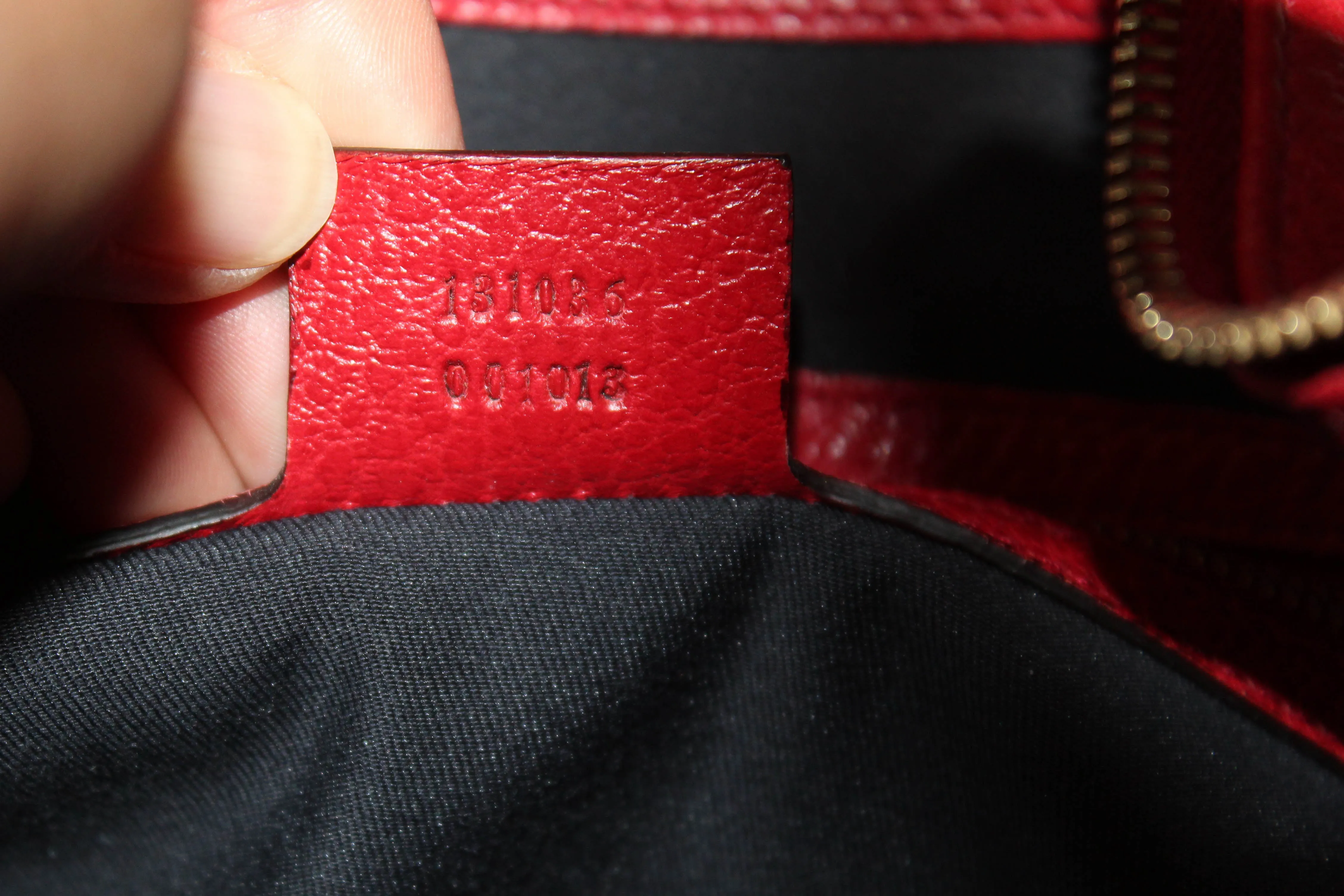 Authentic Gucci Red Pebbled Leather Bamboo Ring Hobo Bag