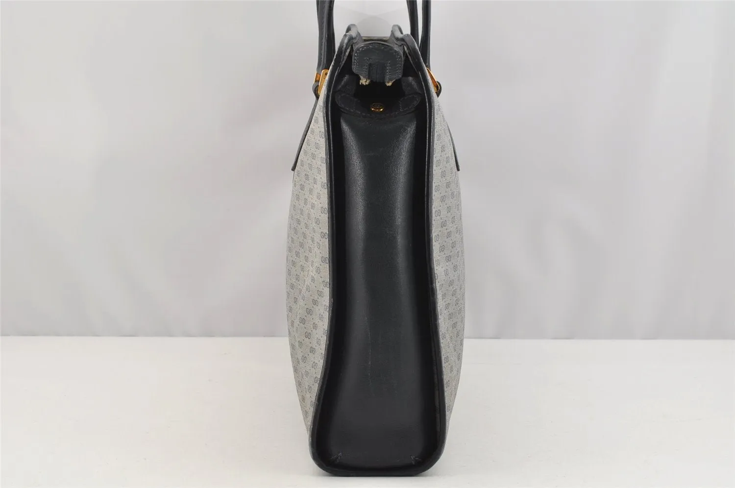 Authentic GUCCI Vintage Micro GG PVC Leather Shoulder Tote Bag Navy Blue 2267I