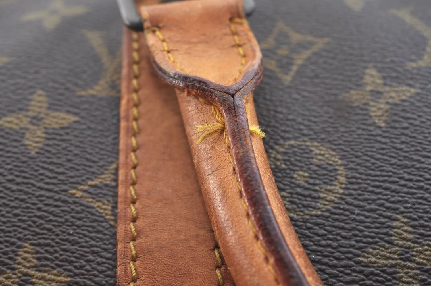 Authentic Louis Vuitton Monogram Keepall 55 Travel Boston Bag M41424 LV K9767