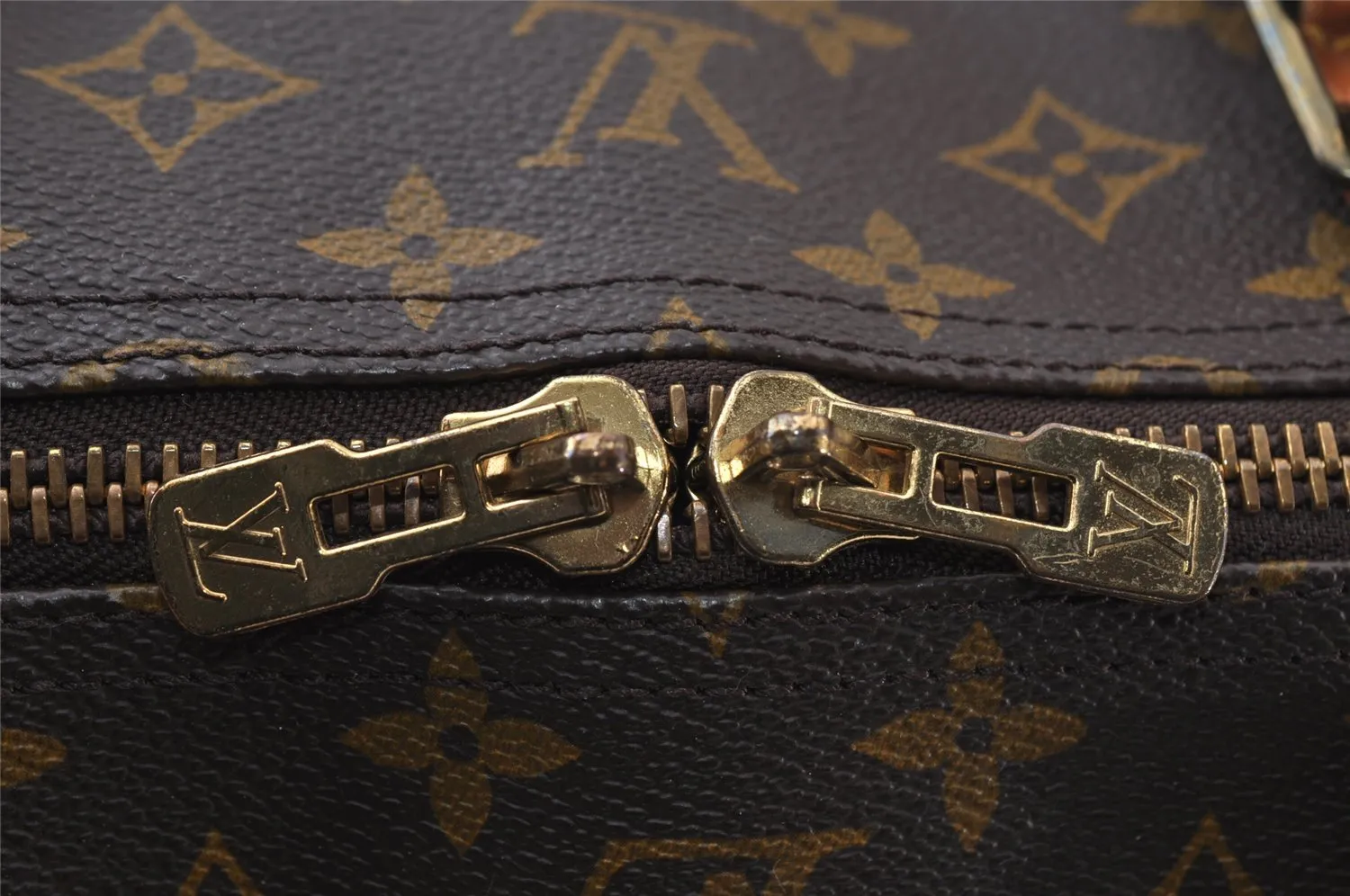 Authentic Louis Vuitton Monogram Keepall 60 Travel Boston Bag M41422 LV 6209I