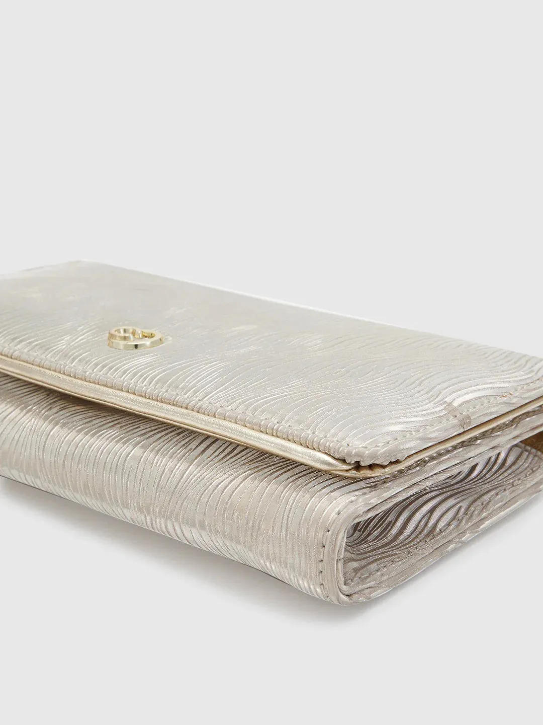 Caprese Eryka Clutch Medium Light Gold