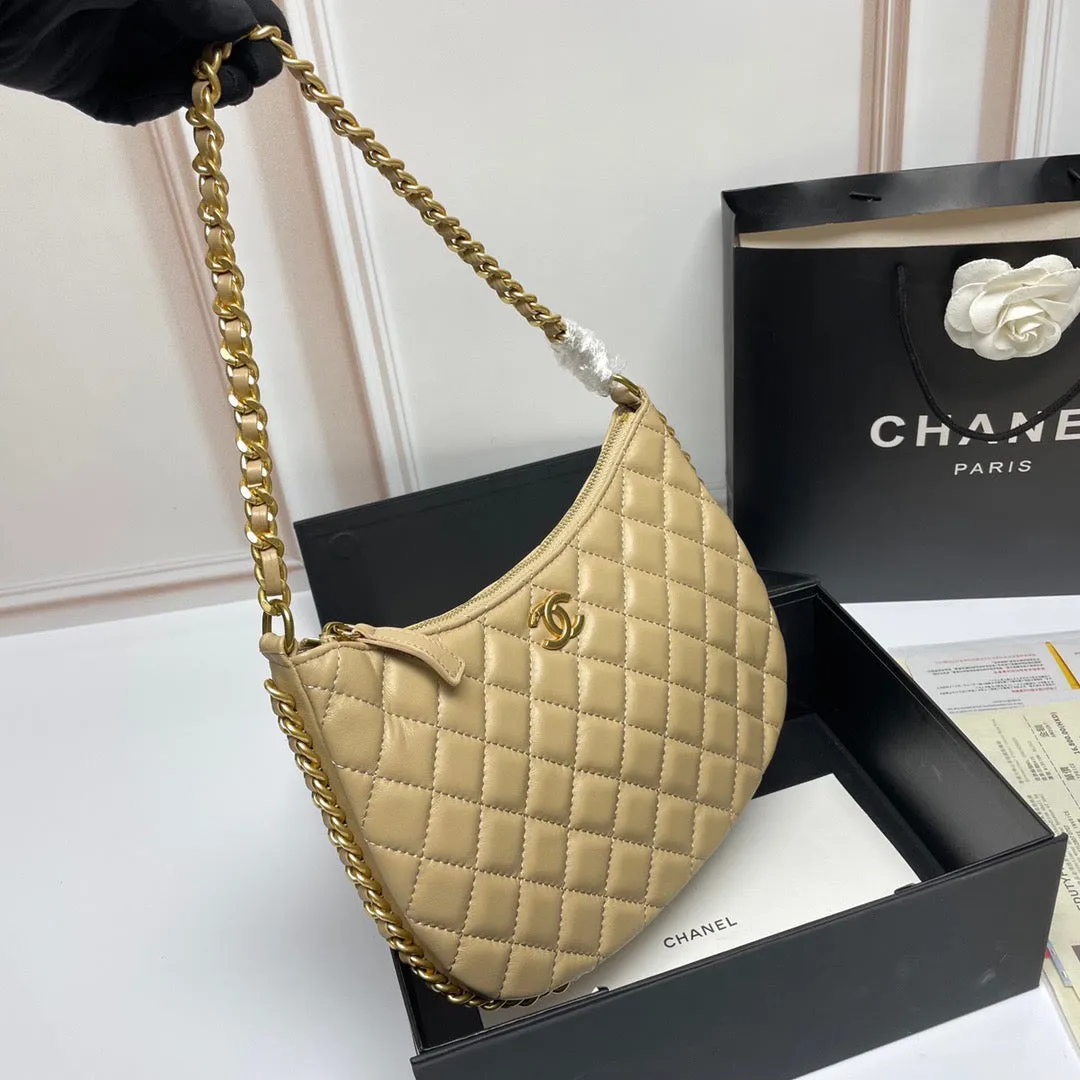 CC839 Large Hobo Bag / 7 × 11.3 × 0.8 in
