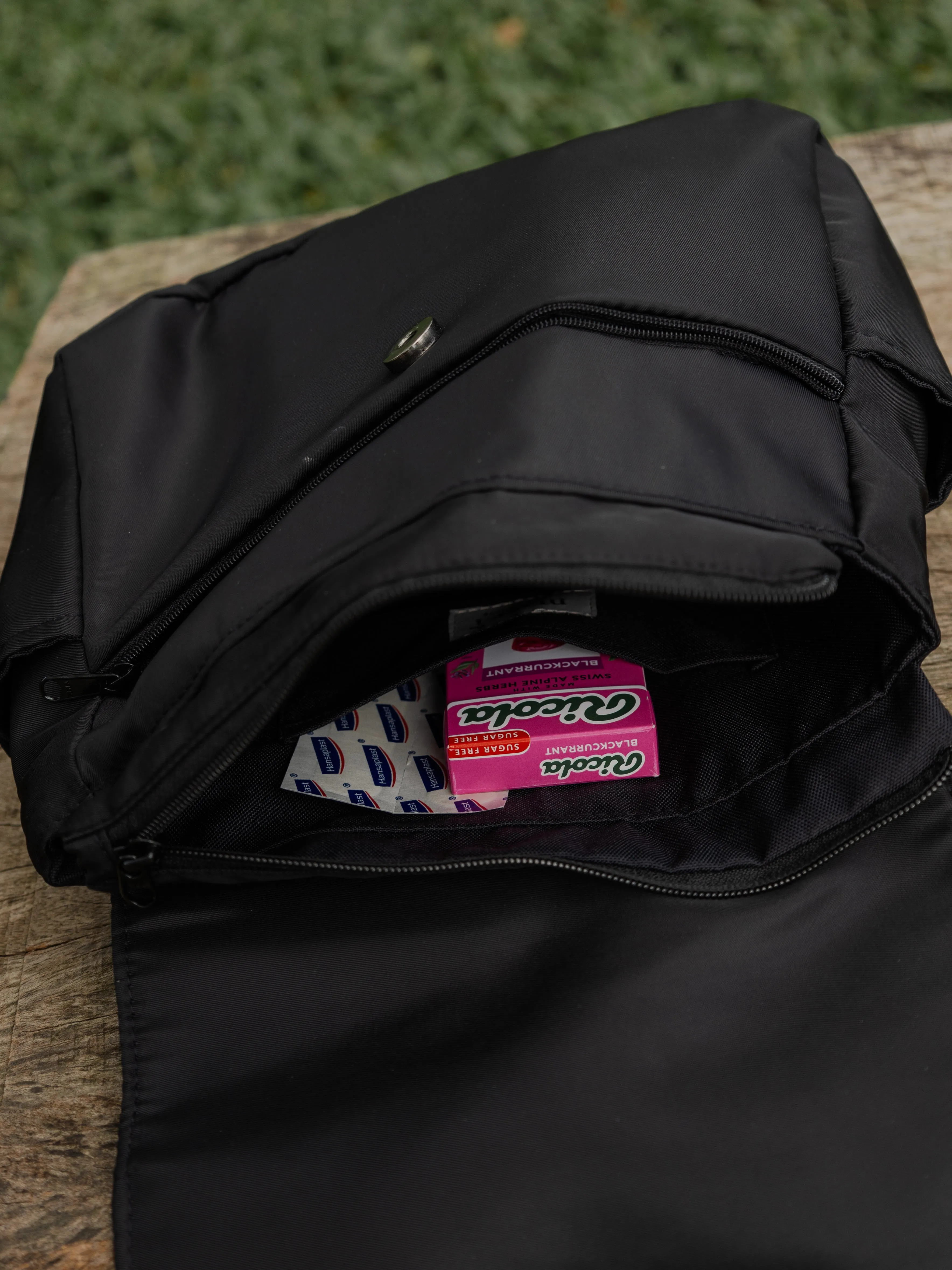 Chamomile Black Multi-Carry Crossbody Bag