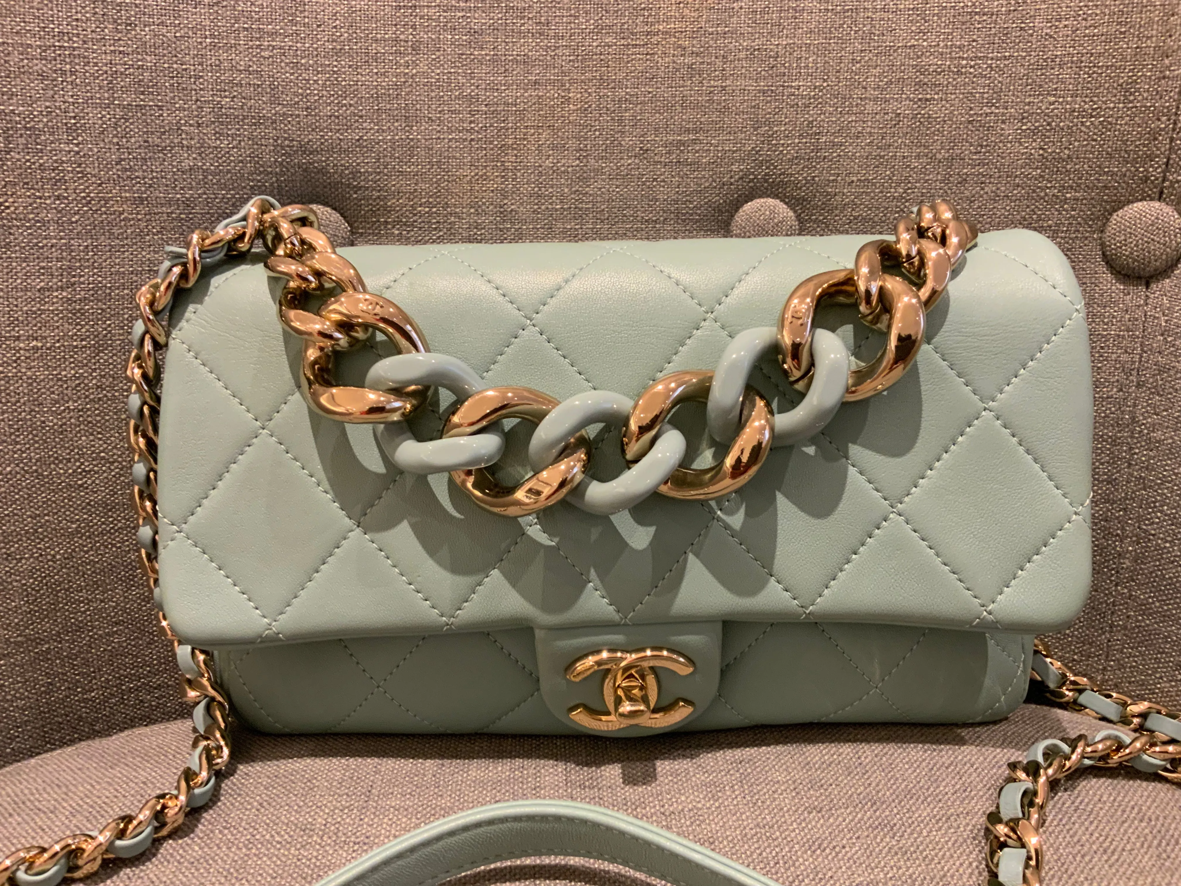 CHANEL 2020 Medium Lambskin Quilted Resin Bi-Color Elegant Chain Flap Bag Green ladies
