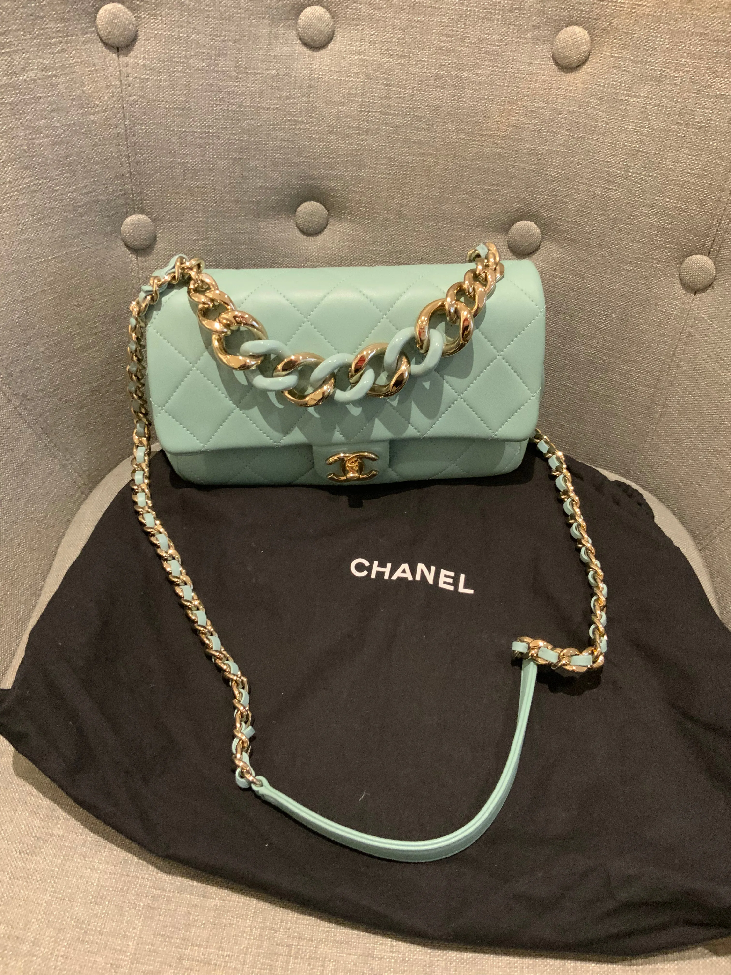 CHANEL 2020 Medium Lambskin Quilted Resin Bi-Color Elegant Chain Flap Bag Green ladies