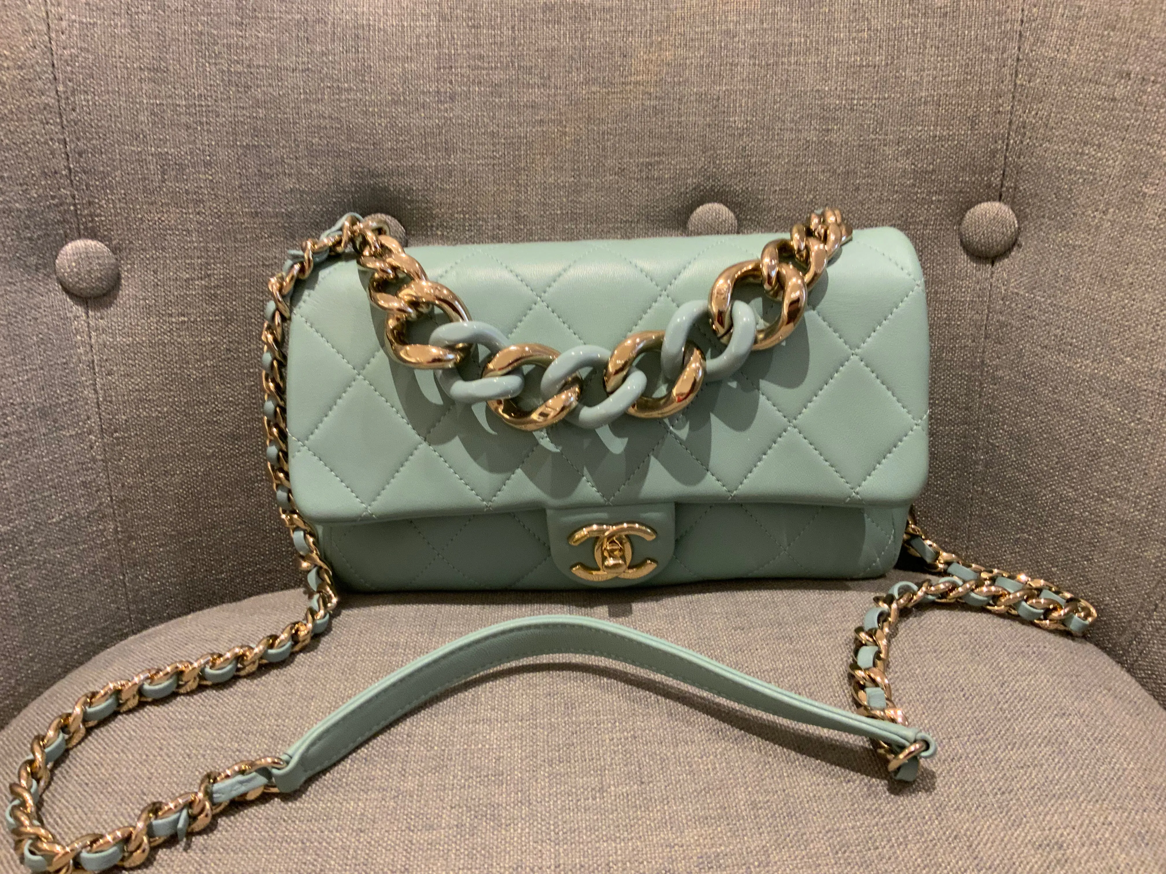 CHANEL 2020 Medium Lambskin Quilted Resin Bi-Color Elegant Chain Flap Bag Green ladies