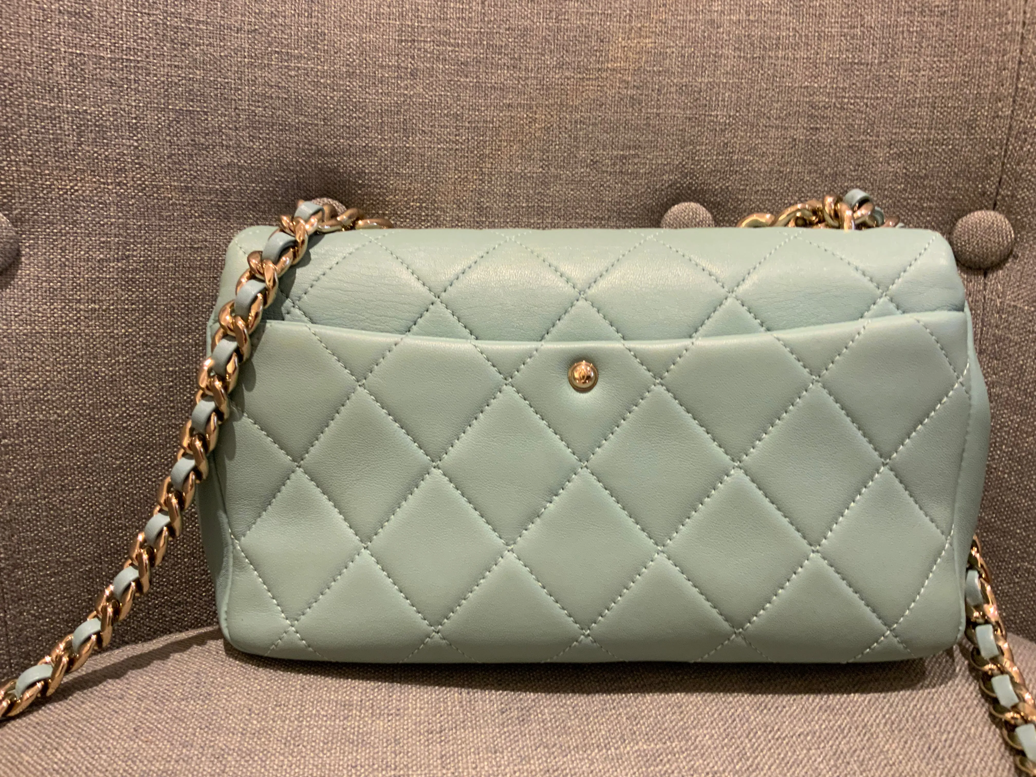 CHANEL 2020 Medium Lambskin Quilted Resin Bi-Color Elegant Chain Flap Bag Green ladies