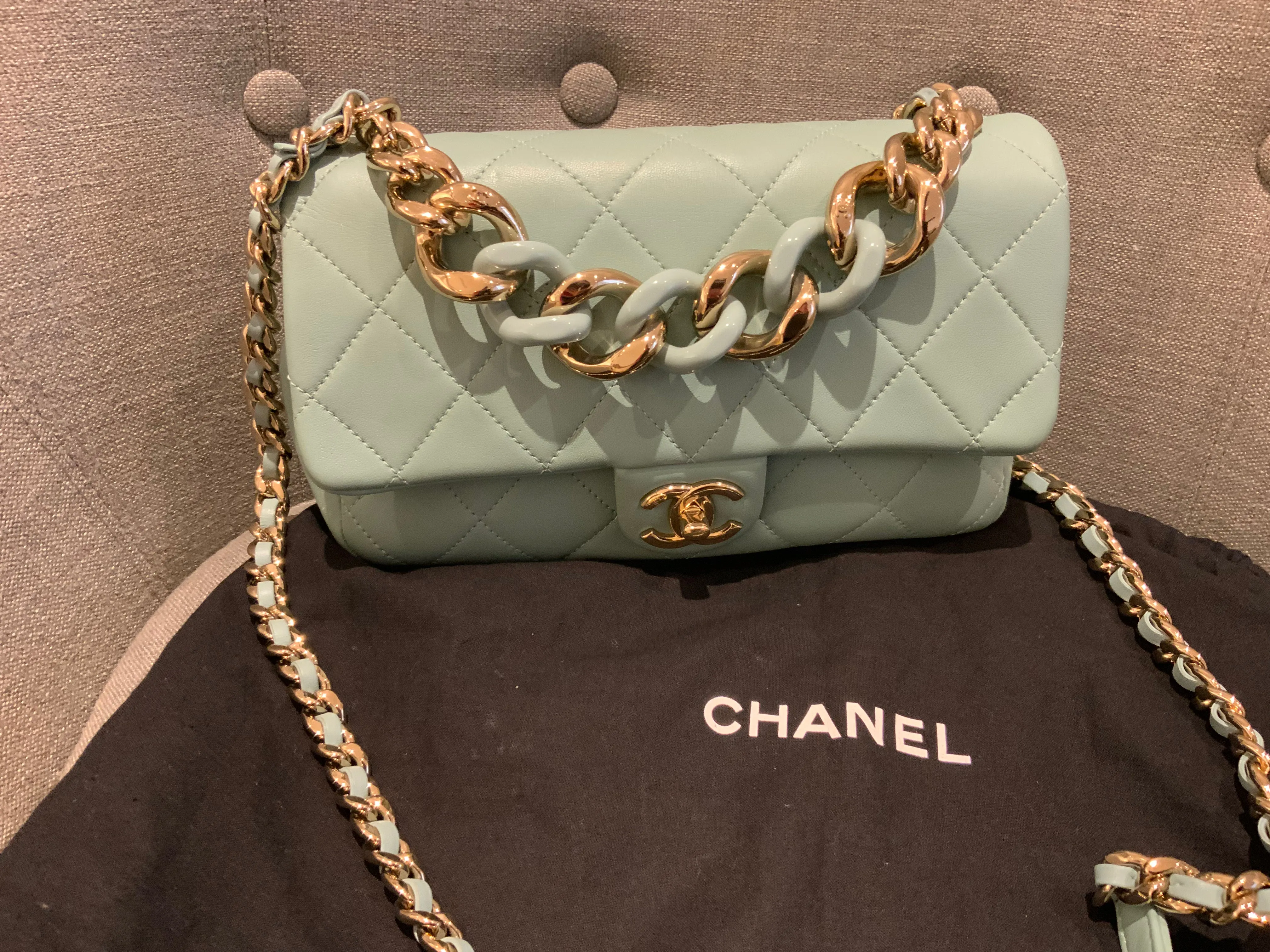 CHANEL 2020 Medium Lambskin Quilted Resin Bi-Color Elegant Chain Flap Bag Green ladies