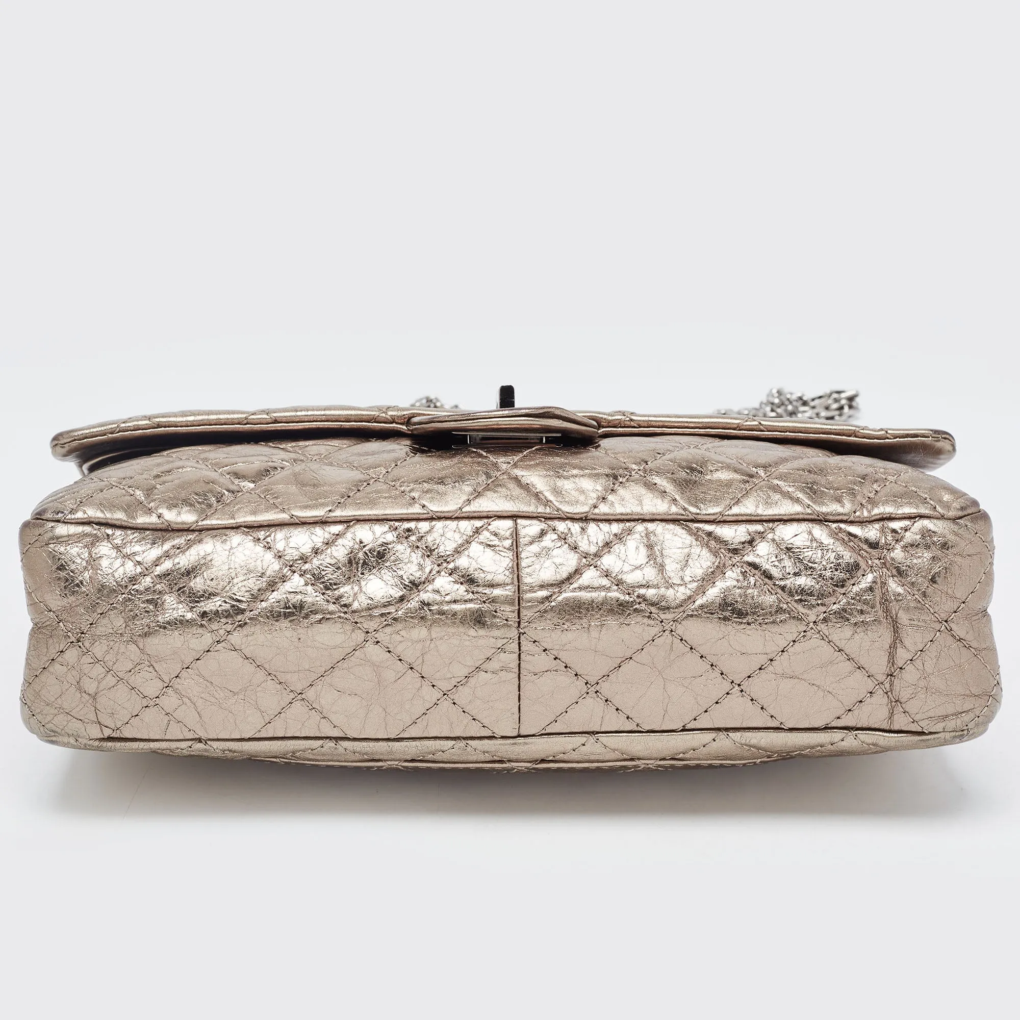 CHANEL Metallic Quilted Aged Leather Reissue 2.55 Classic 226 New Bag