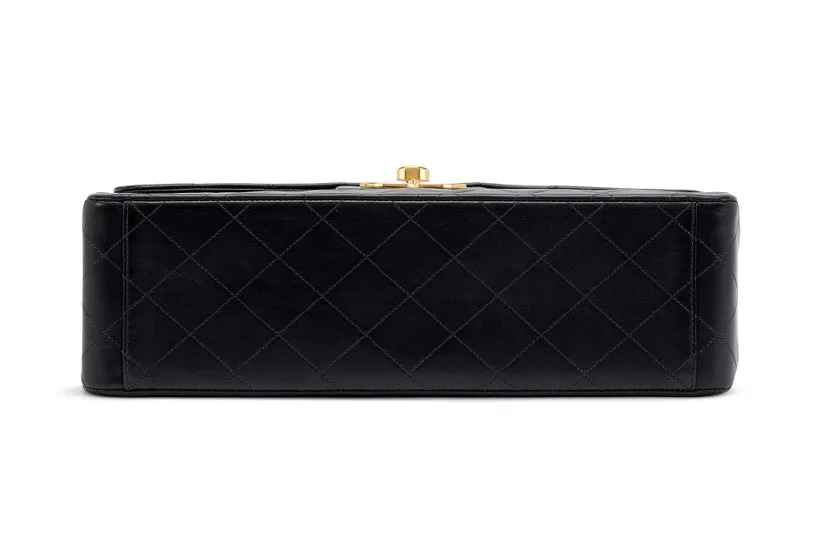 CHANEL VINTAGE JUMBO CLASSIC FLAP BAG
