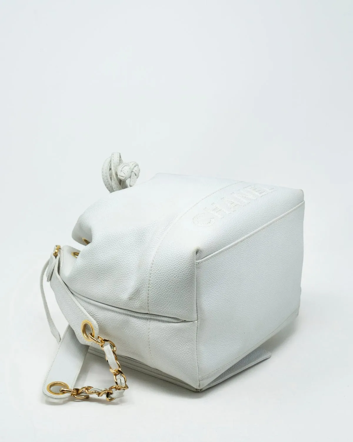 Chanel Vintage White Caviar Skin Medium Drawstring Shoulder Bag - AWL3135