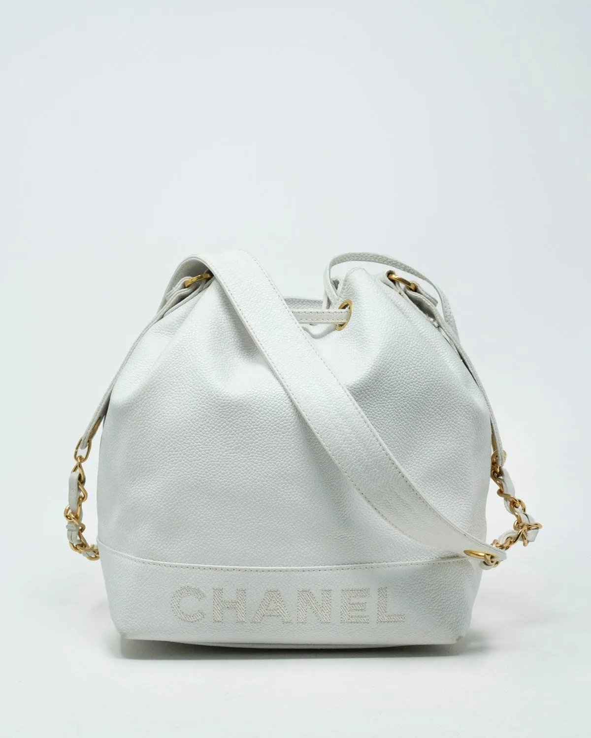 Chanel Vintage White Caviar Skin Medium Drawstring Shoulder Bag - AWL3135