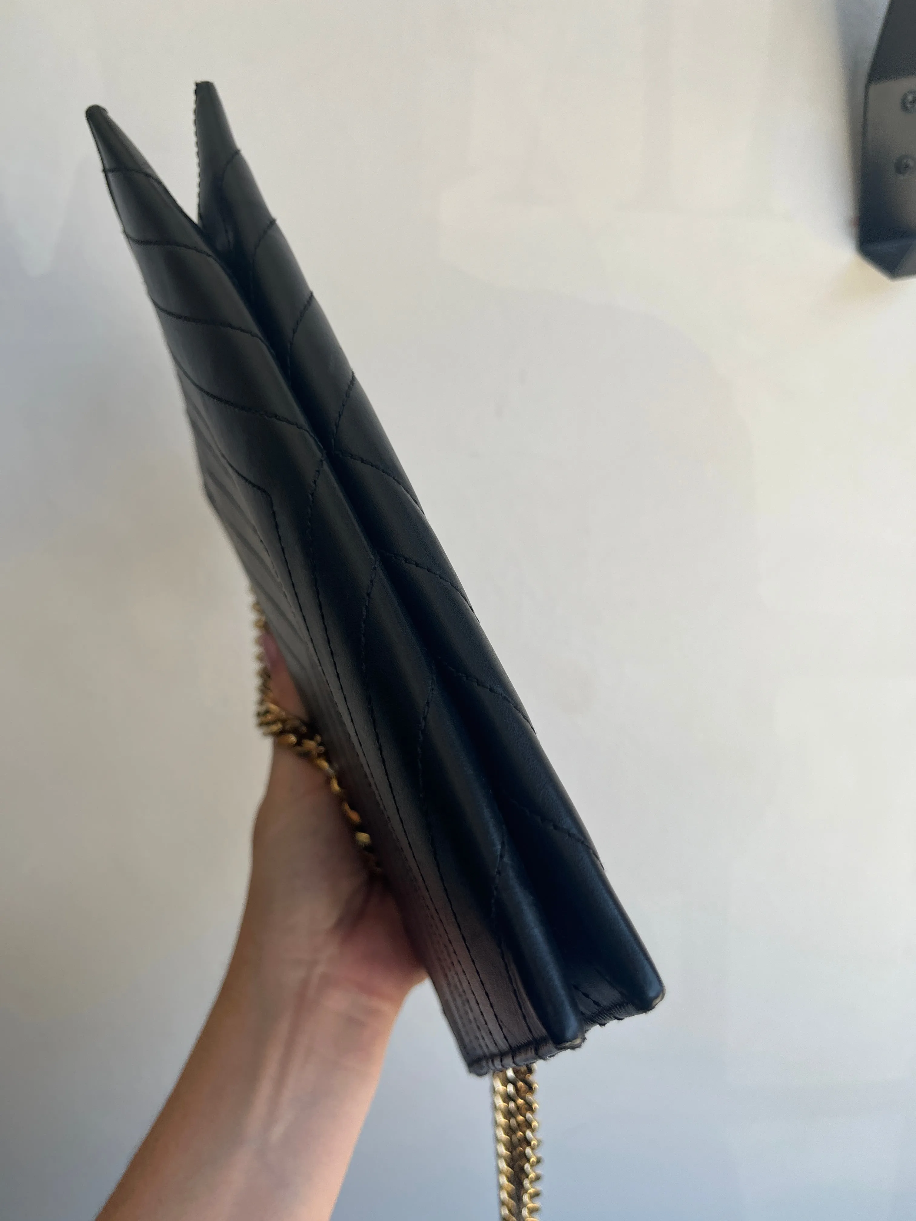 CHEVRON ENVELOPE BAG
