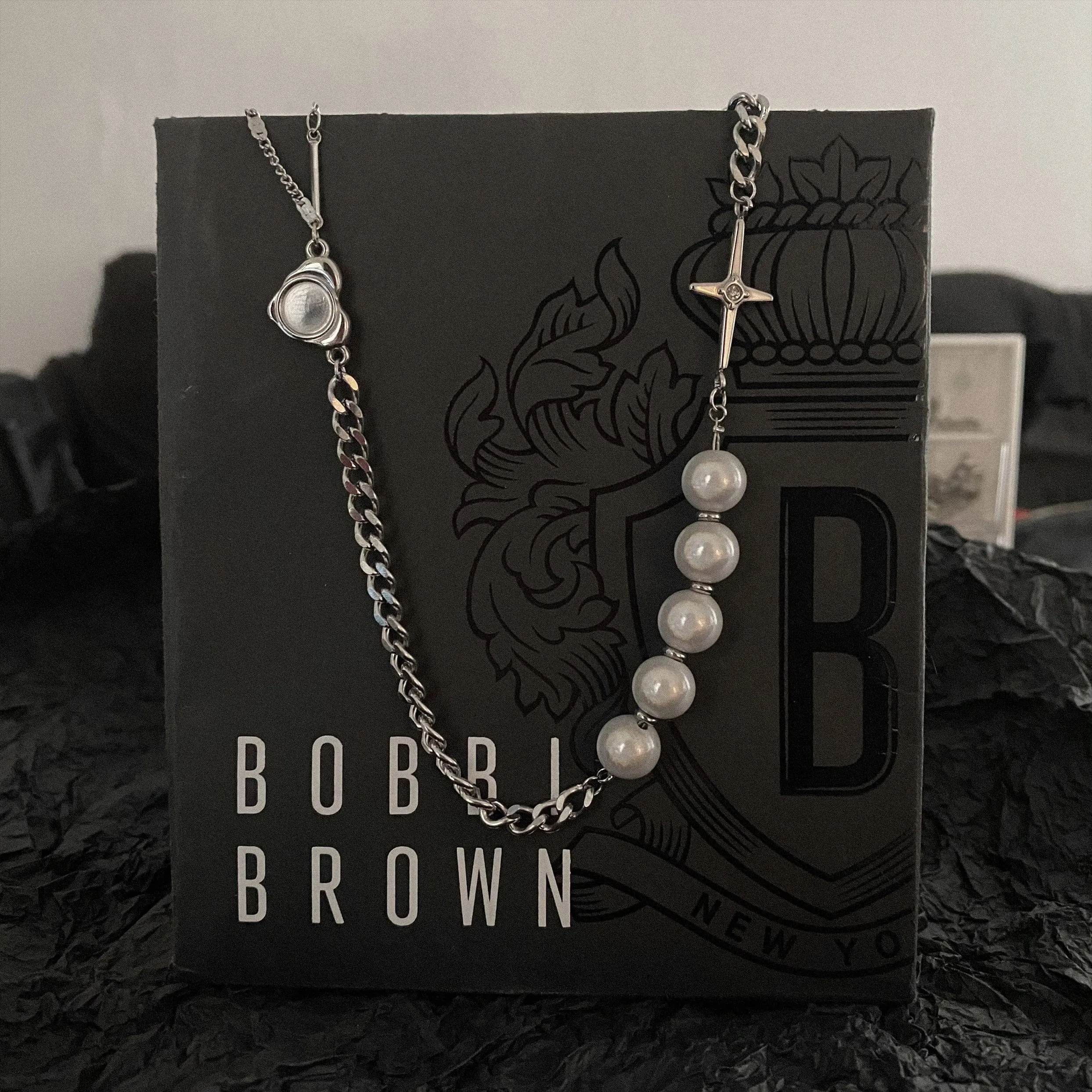 Chicmy-Korean style, Korean men's outfit, minimalist style, street fashionCROSS CHAIN PEARL NECKLACE