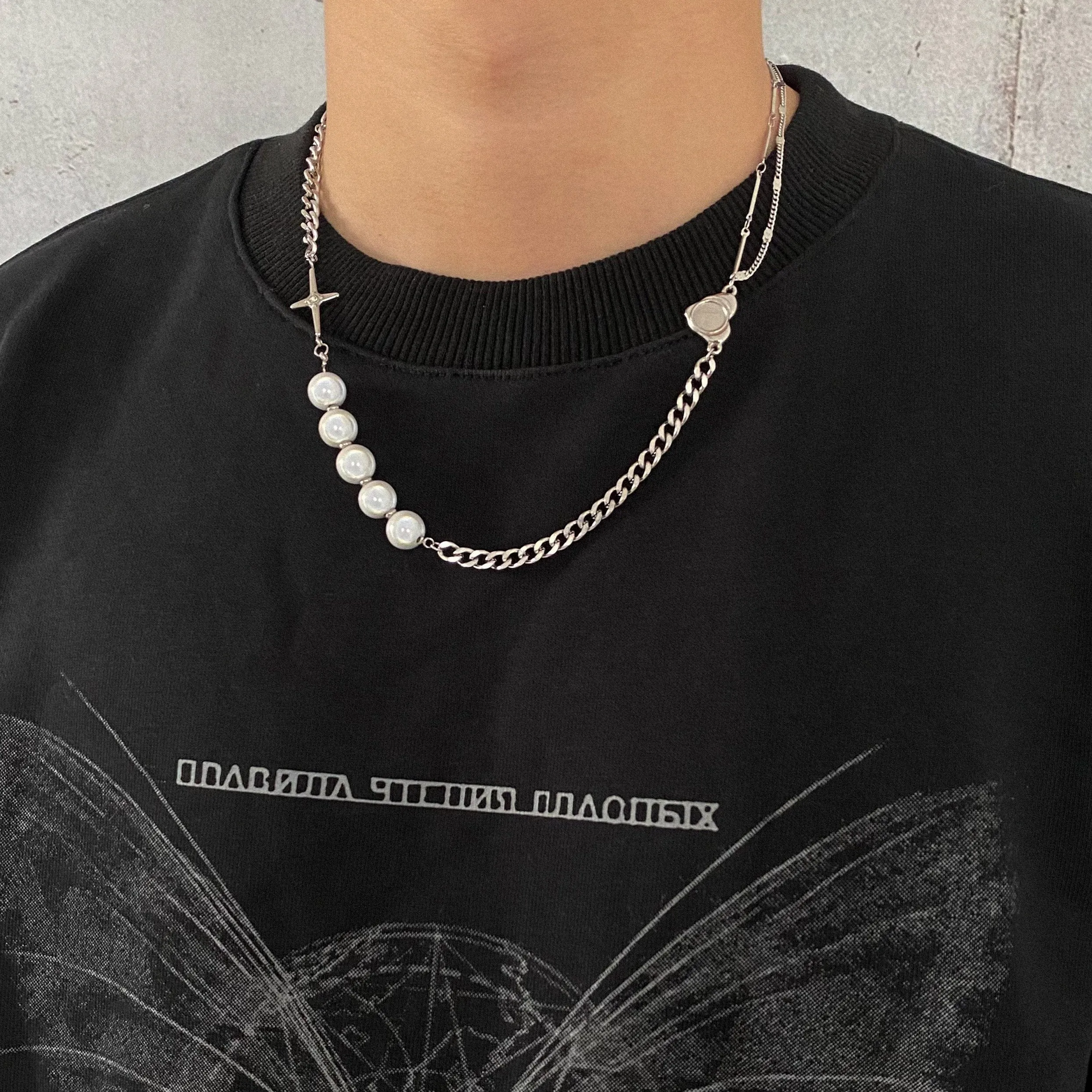 Chicmy-Korean style, Korean men's outfit, minimalist style, street fashionCROSS CHAIN PEARL NECKLACE