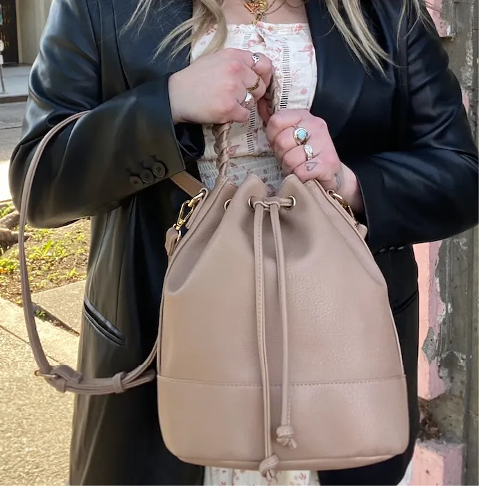 Chloe Bucket Bag - Sand