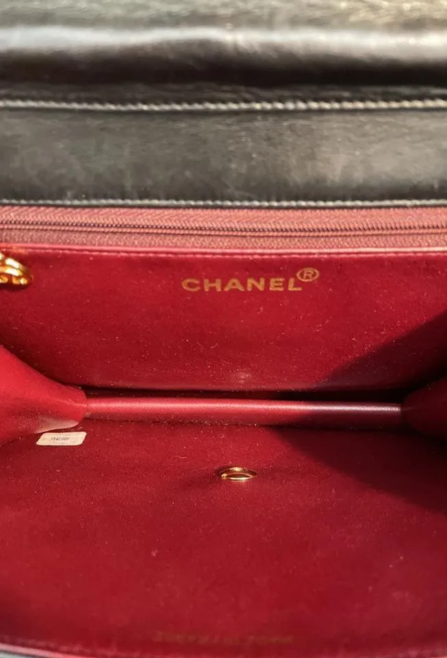 Classic CC Front Flap Lambskin Leather Shoulder Bag