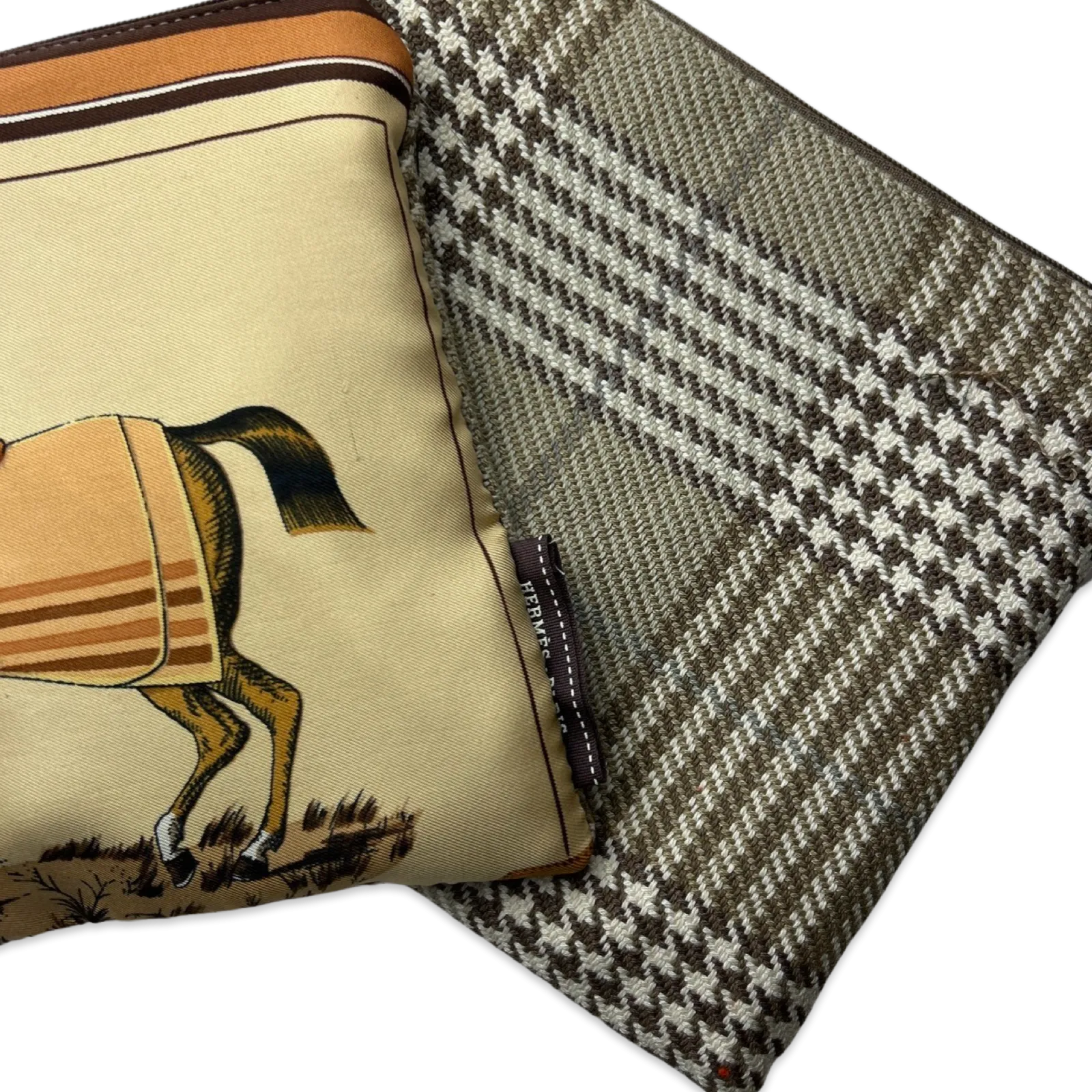 Couvertures et Tenues du Jour Tan Vintage Silk Scarf Wristlet Bag