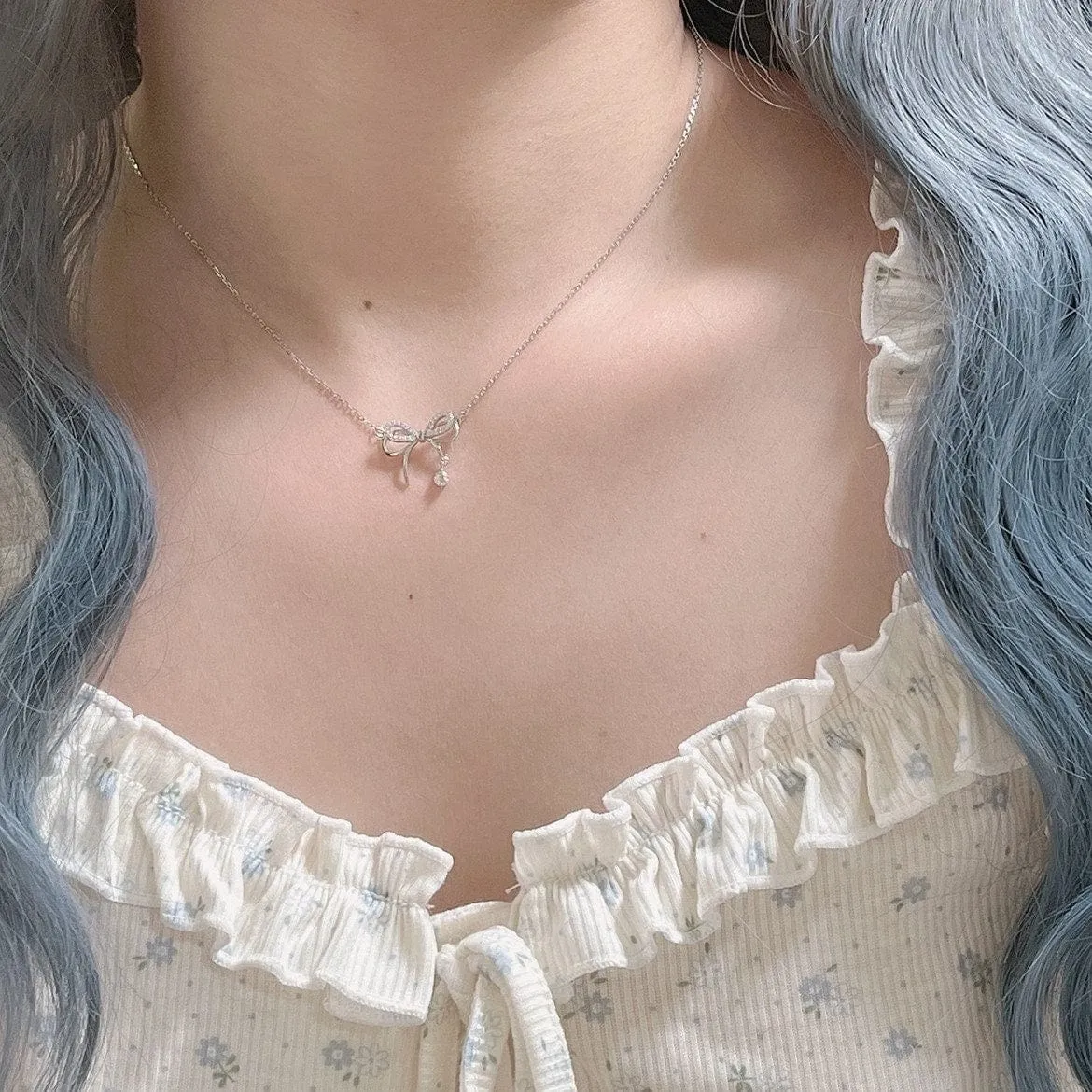 Elegant Kawaii Bowknot Charm Necklace