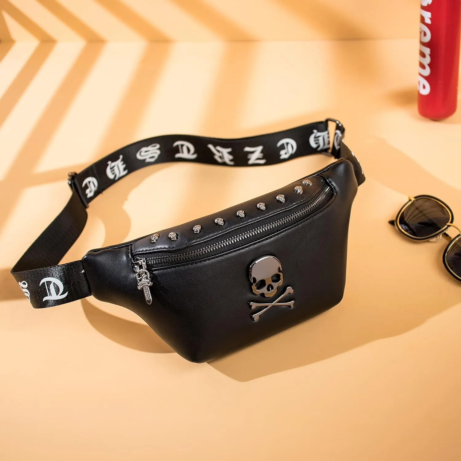 Fanny Pack for Women, Black Leather Bum Bag for Women, Skull Design Fanny Packs for Women, Fashion Waist Bag for Dog Walking, Festivals, Hiking, Travel