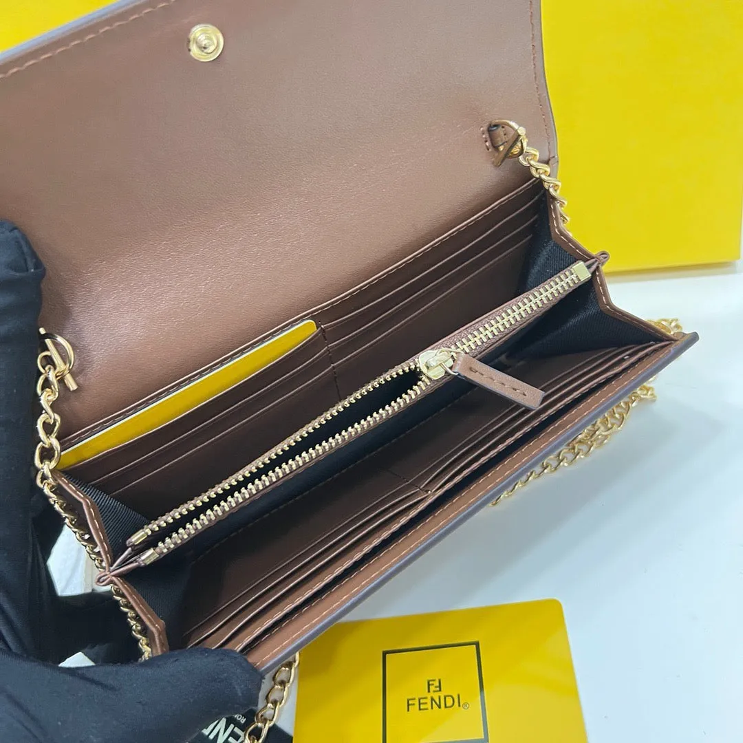 FF258 Fendi Roma Wallet  / 7.4x3.5x1.3inch
