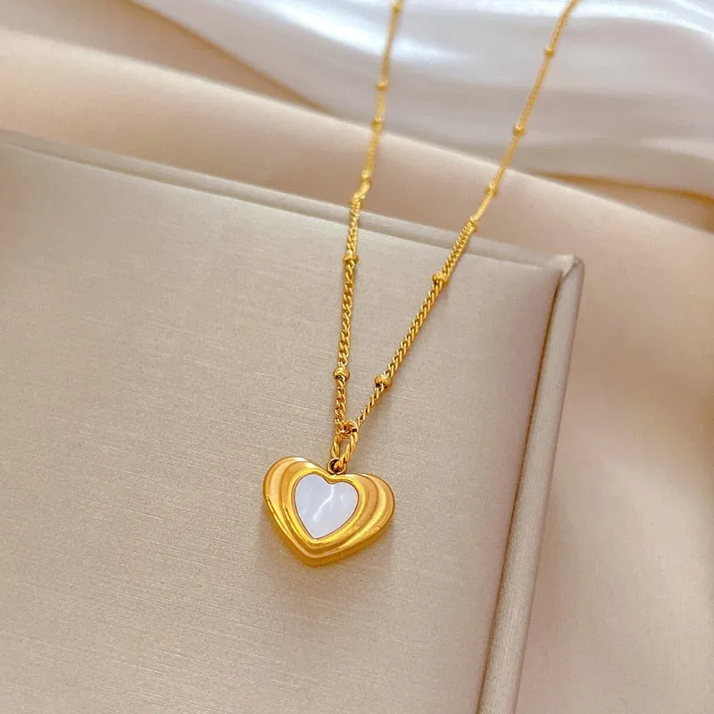 Gold Plated Bohemian Natural Shells Heart  Pendant Neckalce For Women