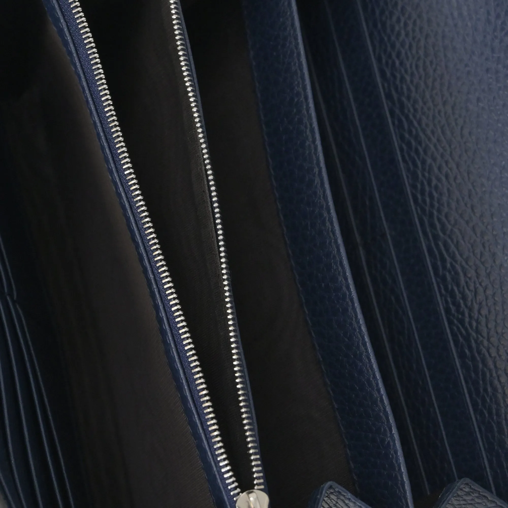 Gucci Dionysus Mini Chain Bag in Navy Blue Leather