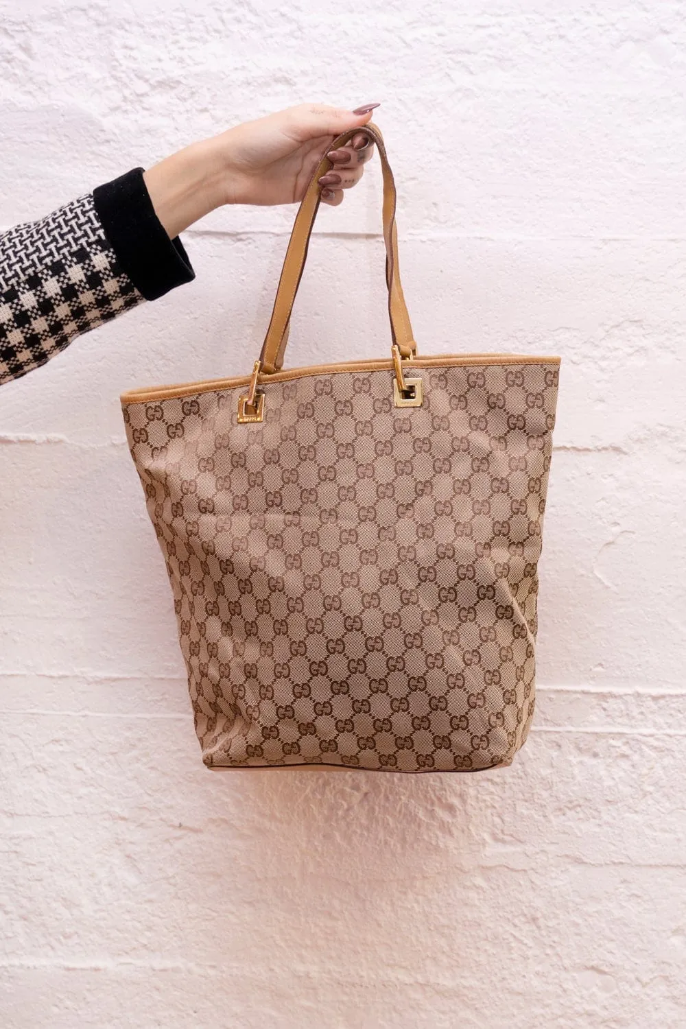 Gucci Monogram Canvas Bucket Bag - AGL1578