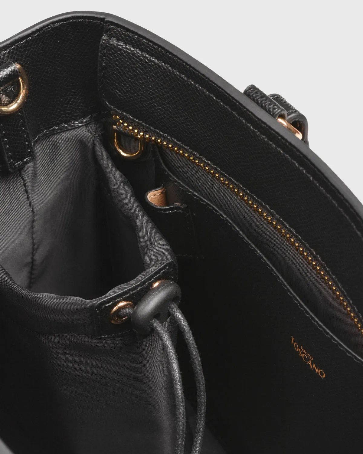 Hanna Top Handle (Black)