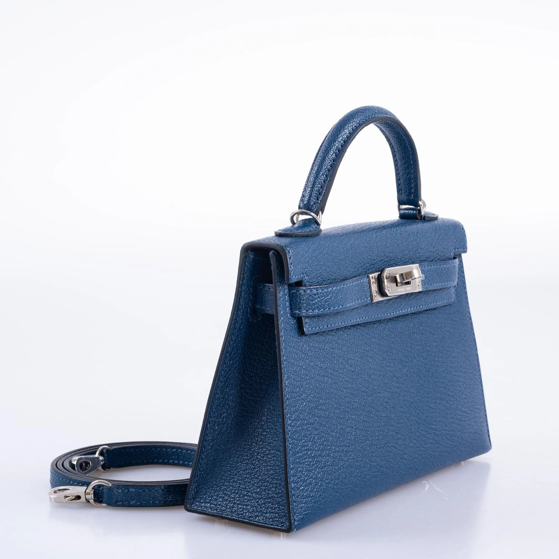 Hermès Kelly 20 Mini II Sellier Verso Blue Deep and Ebène Chèvre Palladium Hardware