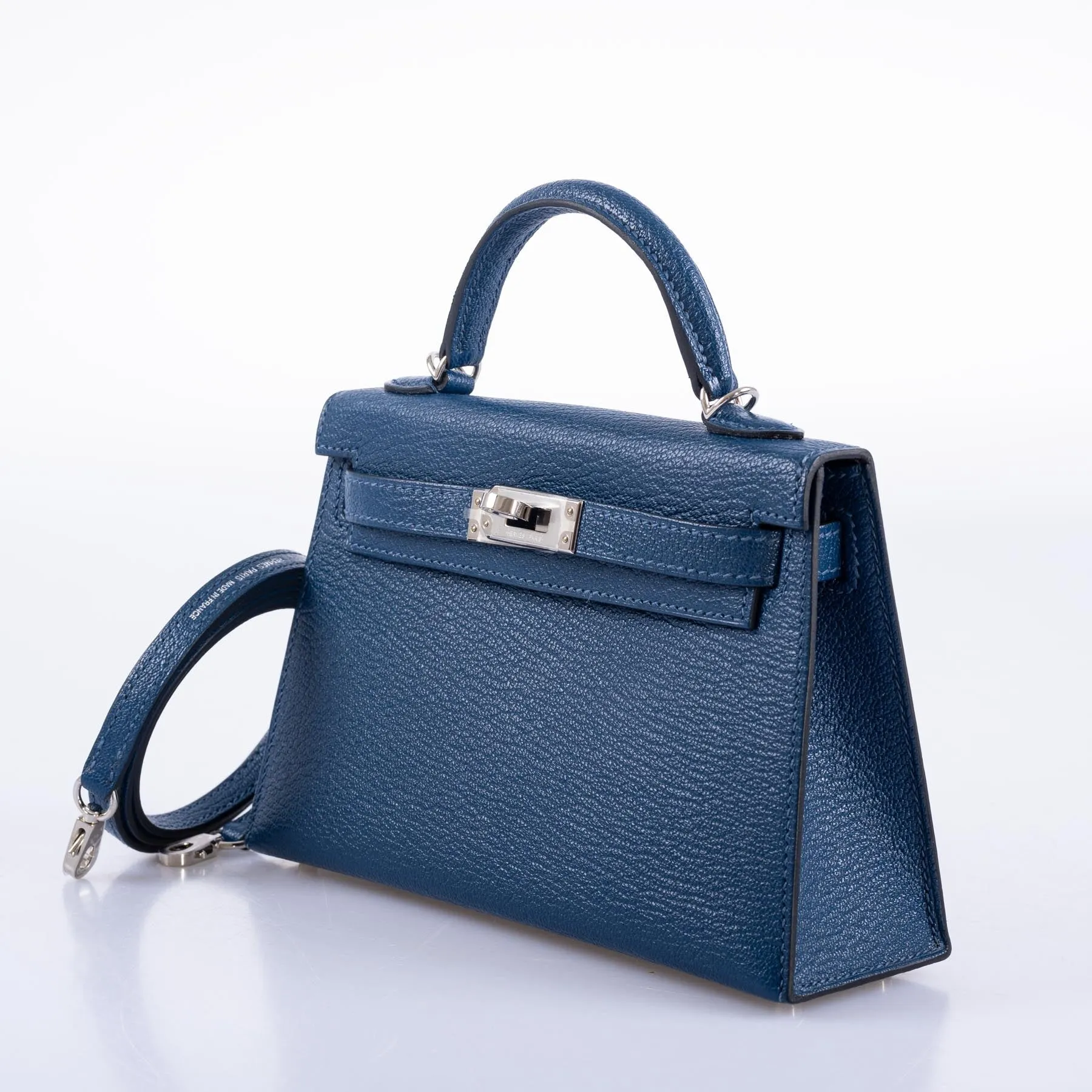 Hermès Kelly 20 Mini II Sellier Verso Blue Deep and Ebène Chèvre Palladium Hardware