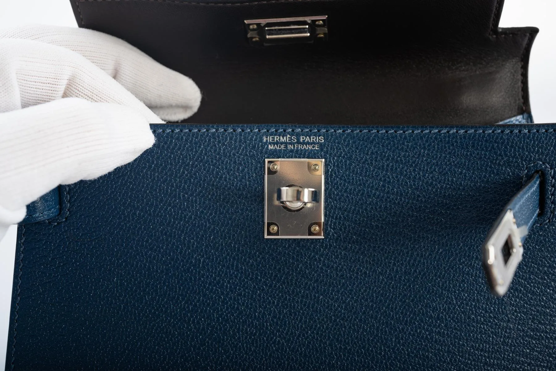 Hermès Kelly 20 Mini II Sellier Verso Blue Deep and Ebène Chèvre Palladium Hardware