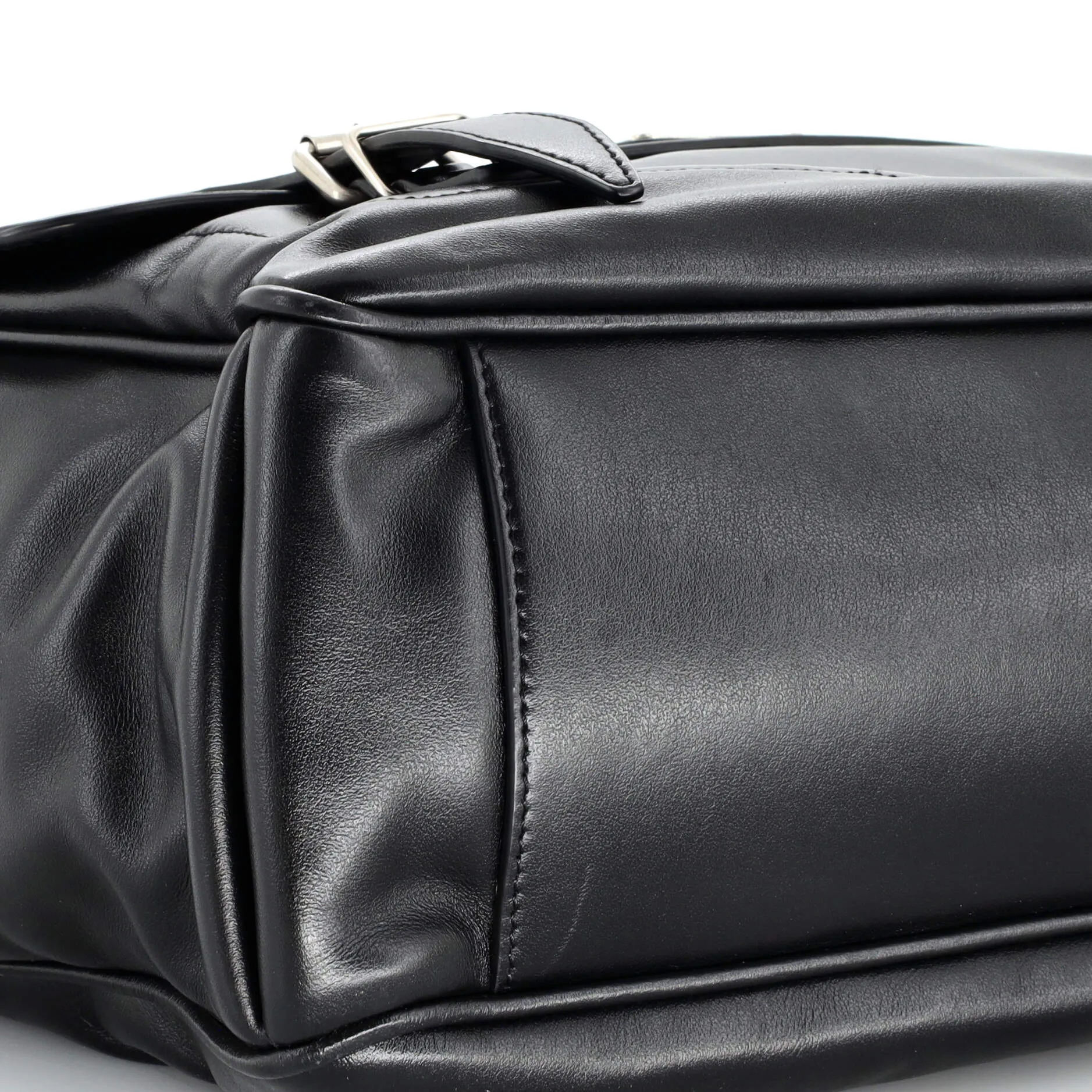 ID Flap Messenger Bag Leather Medium