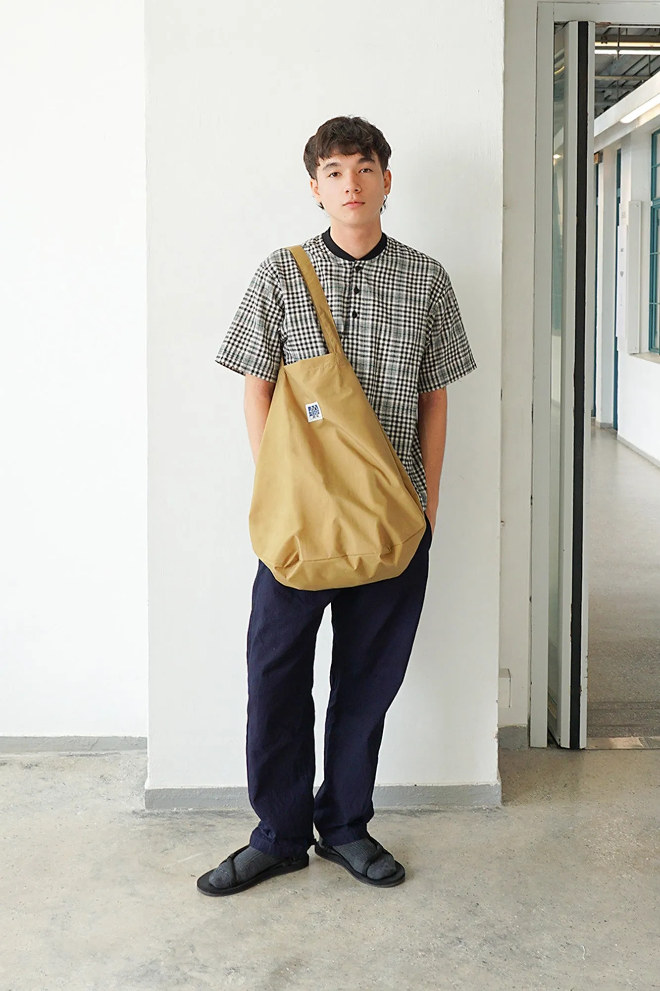 Incense Harbour Outdoor Daily Oversized Tote - Mud Yellow