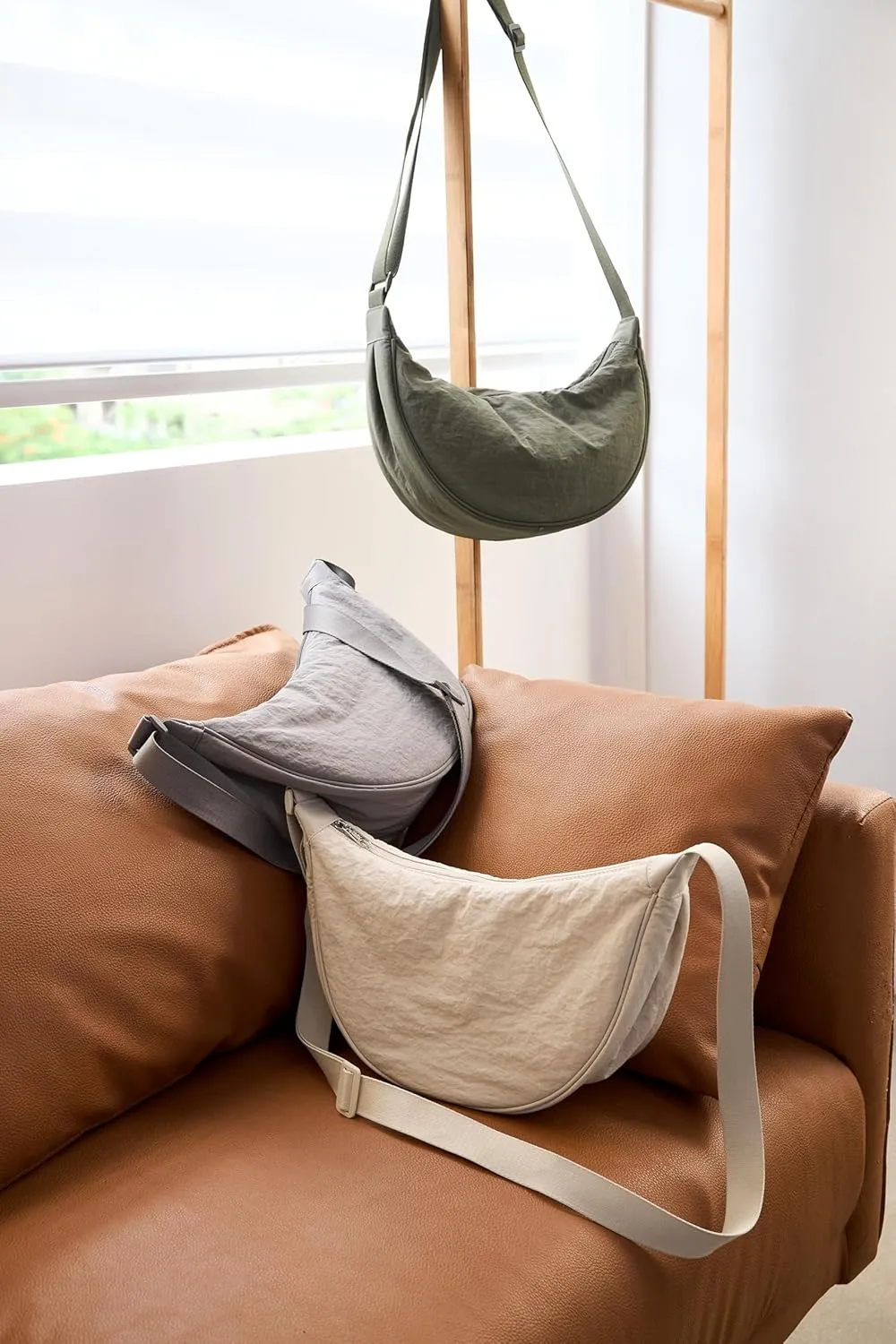 KALIDI Crossbody Bag Women's Large Half Moon Bag Women's Shoulder Bags Shoulder Bag with Adjustable Strap Nylon Hobo Bag