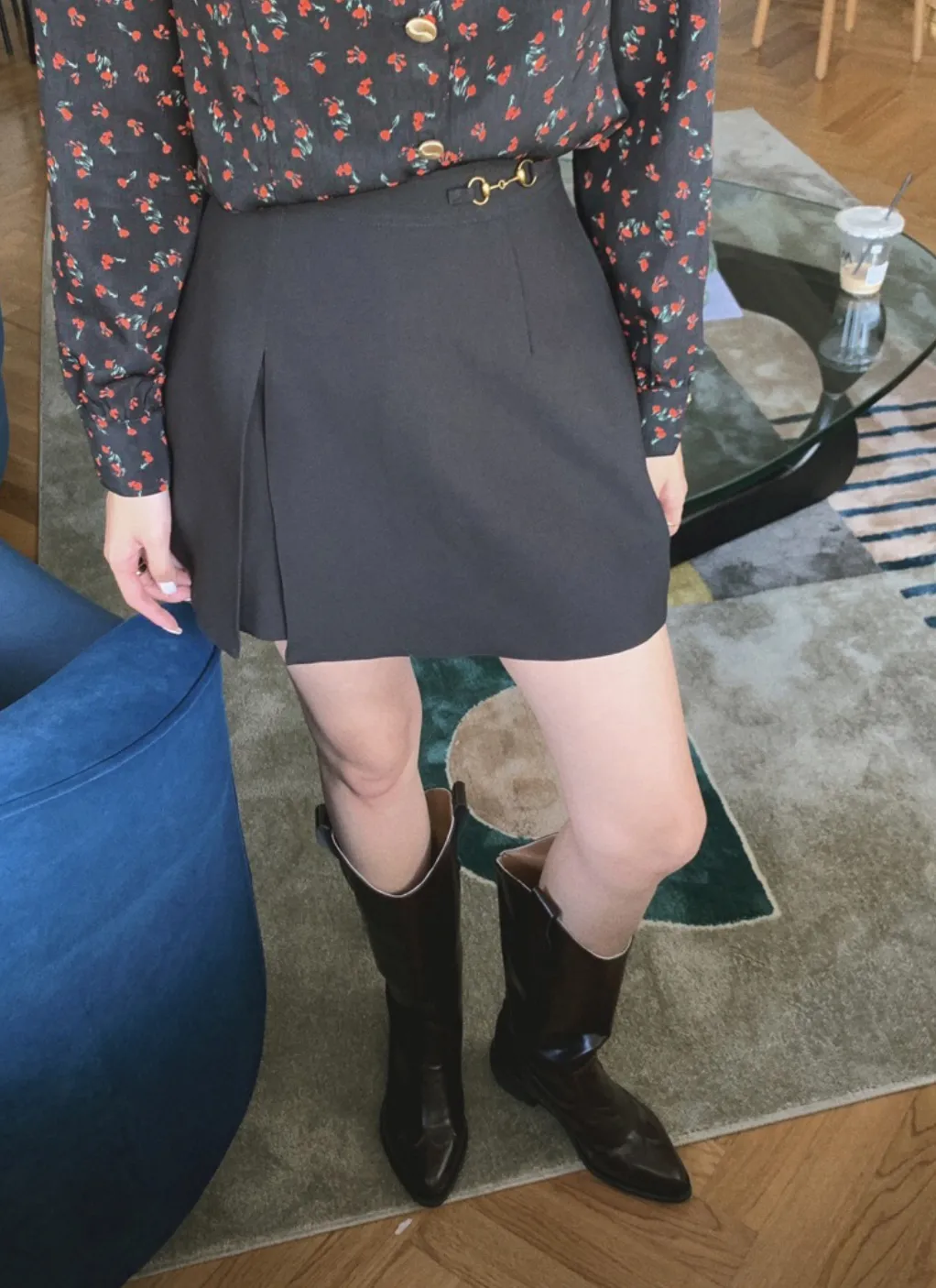 [Korean Style] 2 Colors High Waist A-line Slit Mini Skirt
