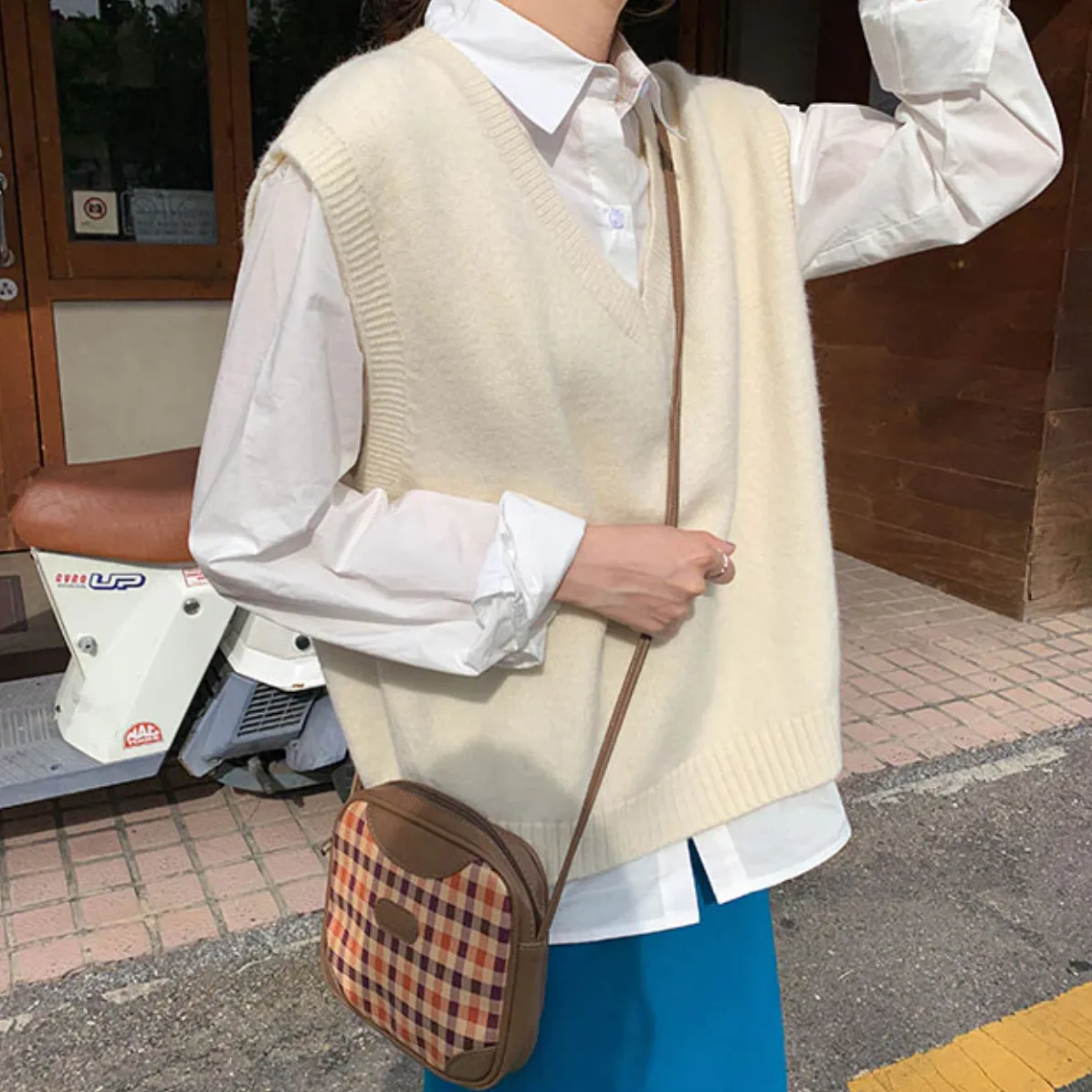 [Korean Style] 4 Colors Loose Fit V Neck Knit Vest