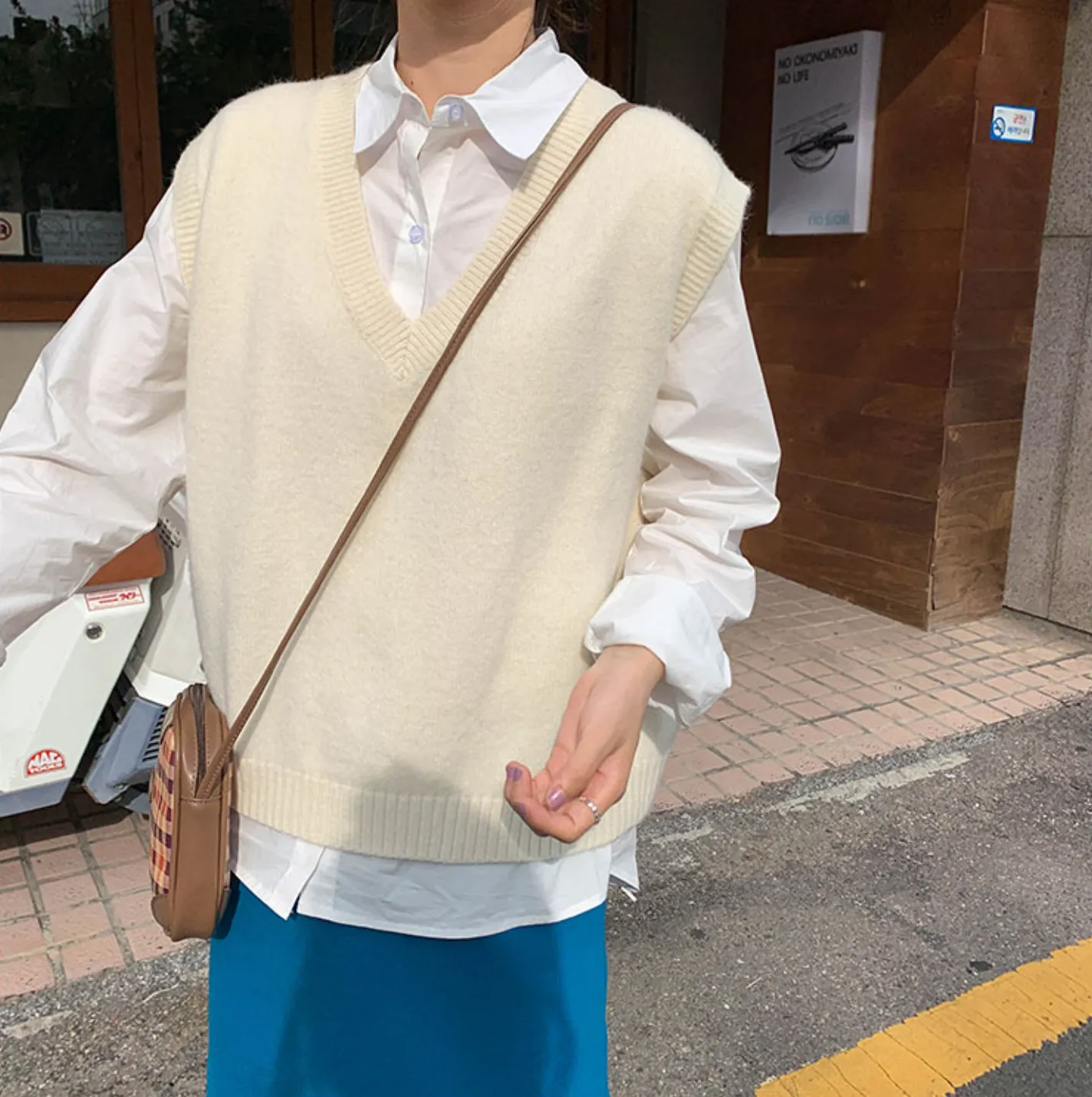 [Korean Style] 4 Colors Loose Fit V Neck Knit Vest