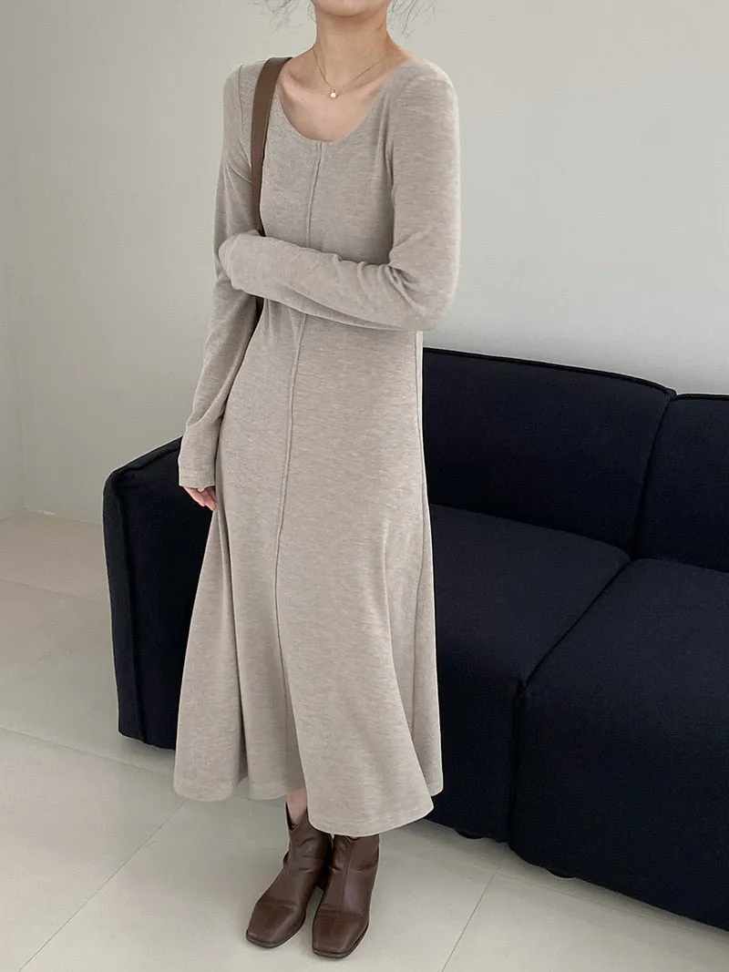 [Korean Style] Basic Scoop Neck Solid Color Long Sleeve A Line Midi Dress