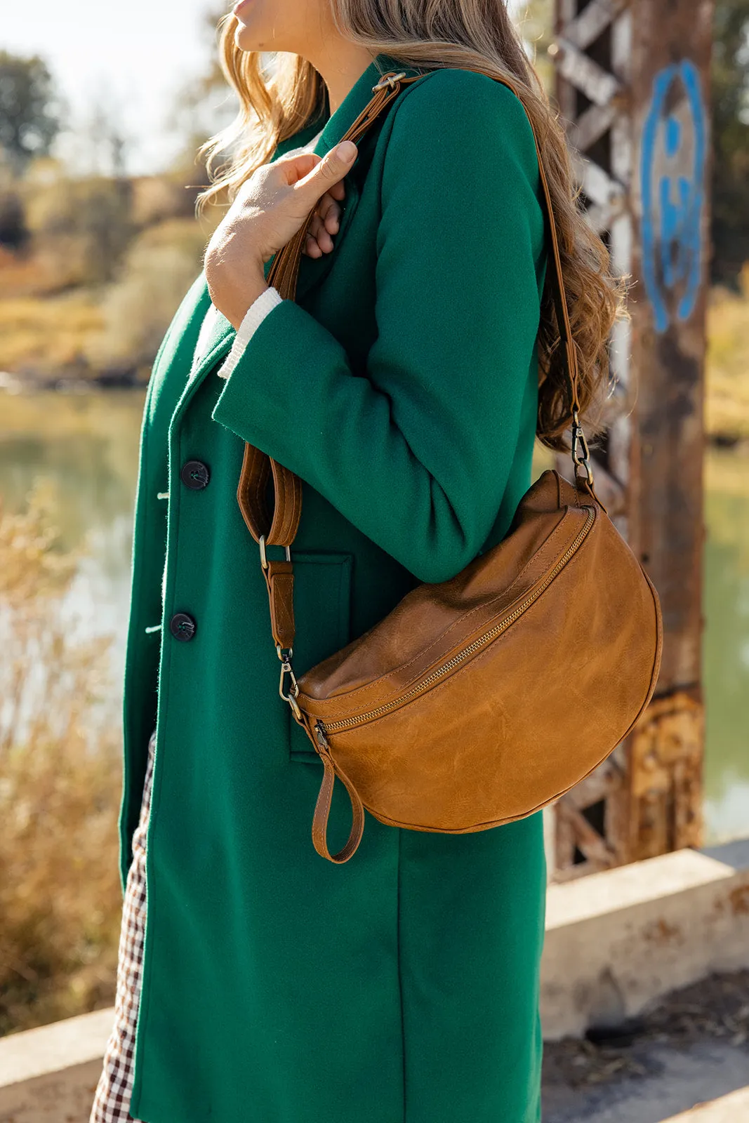 Laura Contrast Strap Sling Belt Bag