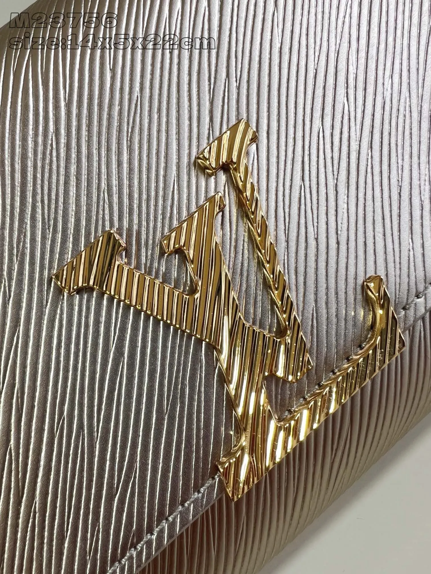 LB1197 Pochette Louise / 8.7 x 5.5 x 2 inches / HIGHEST QUALITY VERSION