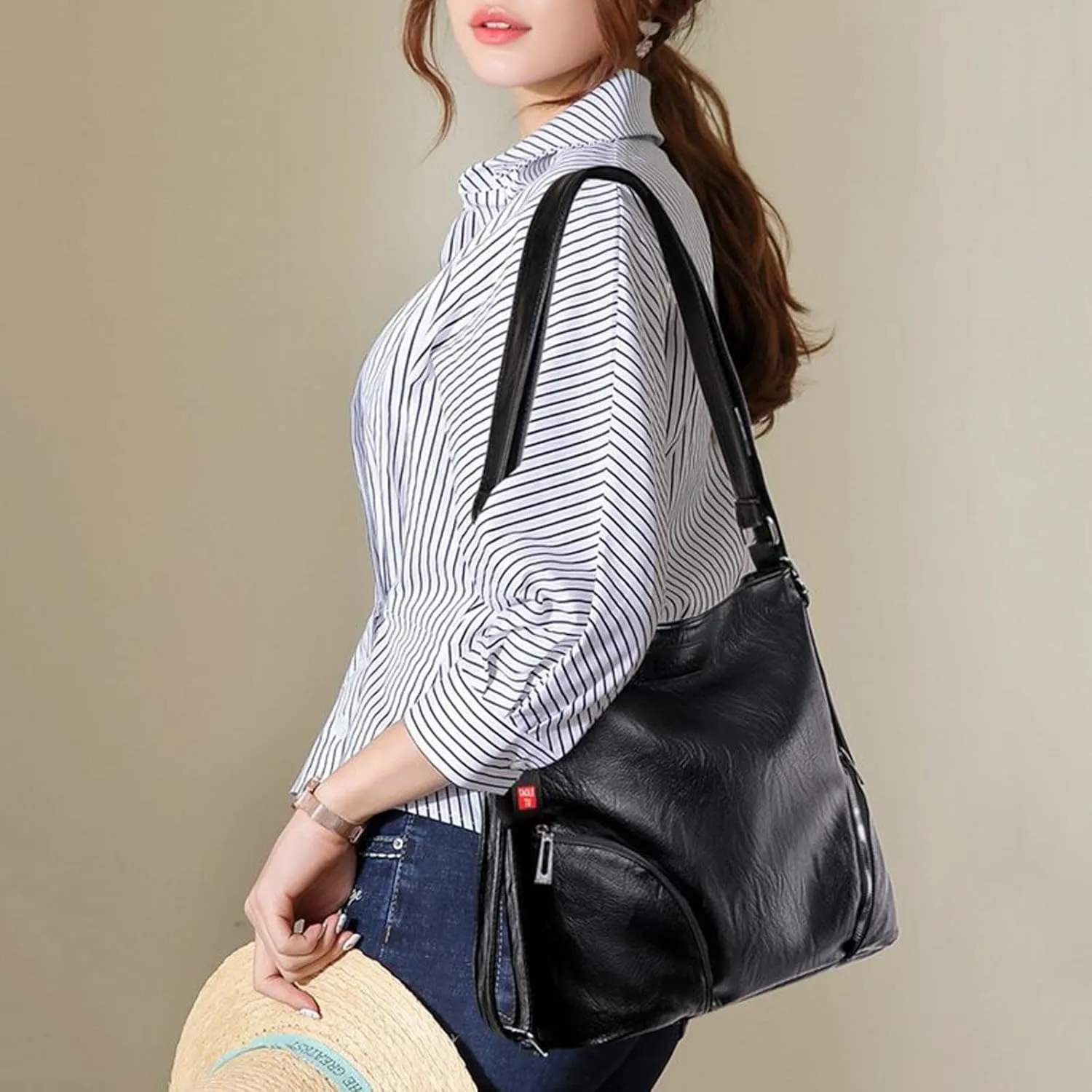 Leather Crossbody Bags for Women Lightweight Quilted Leather Handbags Women's Carry on Bag for Airplanes Women(Black)