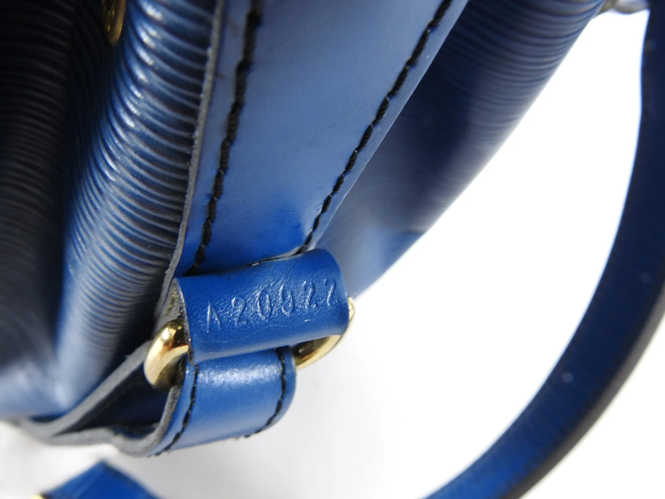 Louis Vuitton Vintage 1992 Blue Epi Petite Noe PM Bag