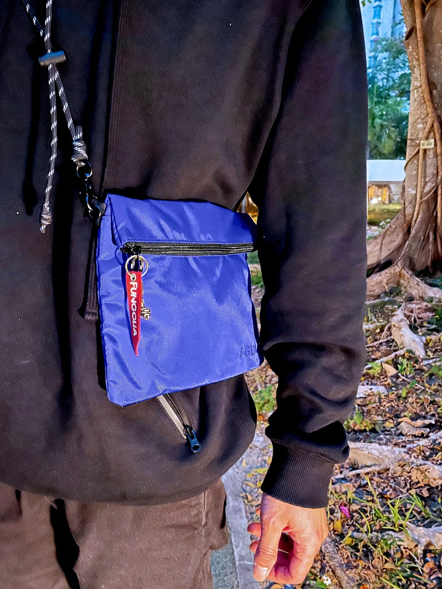 <A 000a001a92ux> Fungolia hybrid sacoche Bag (With KOVID-TEX Antimicrobial Lining)